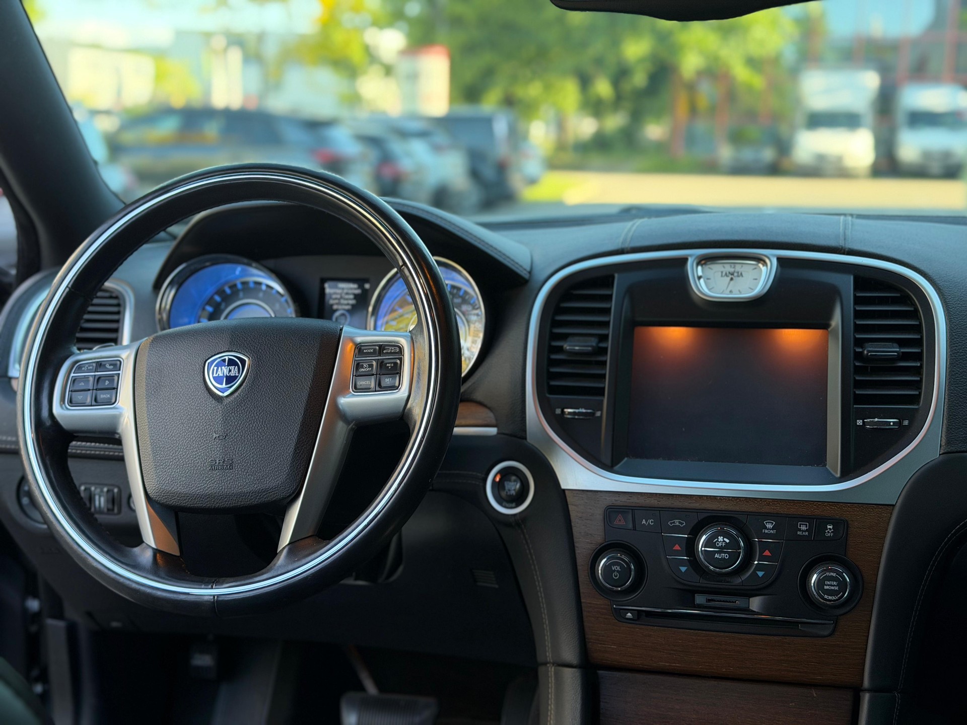 LANCIA Thema 3.6 Platinum 4WD Automatic-image-9
