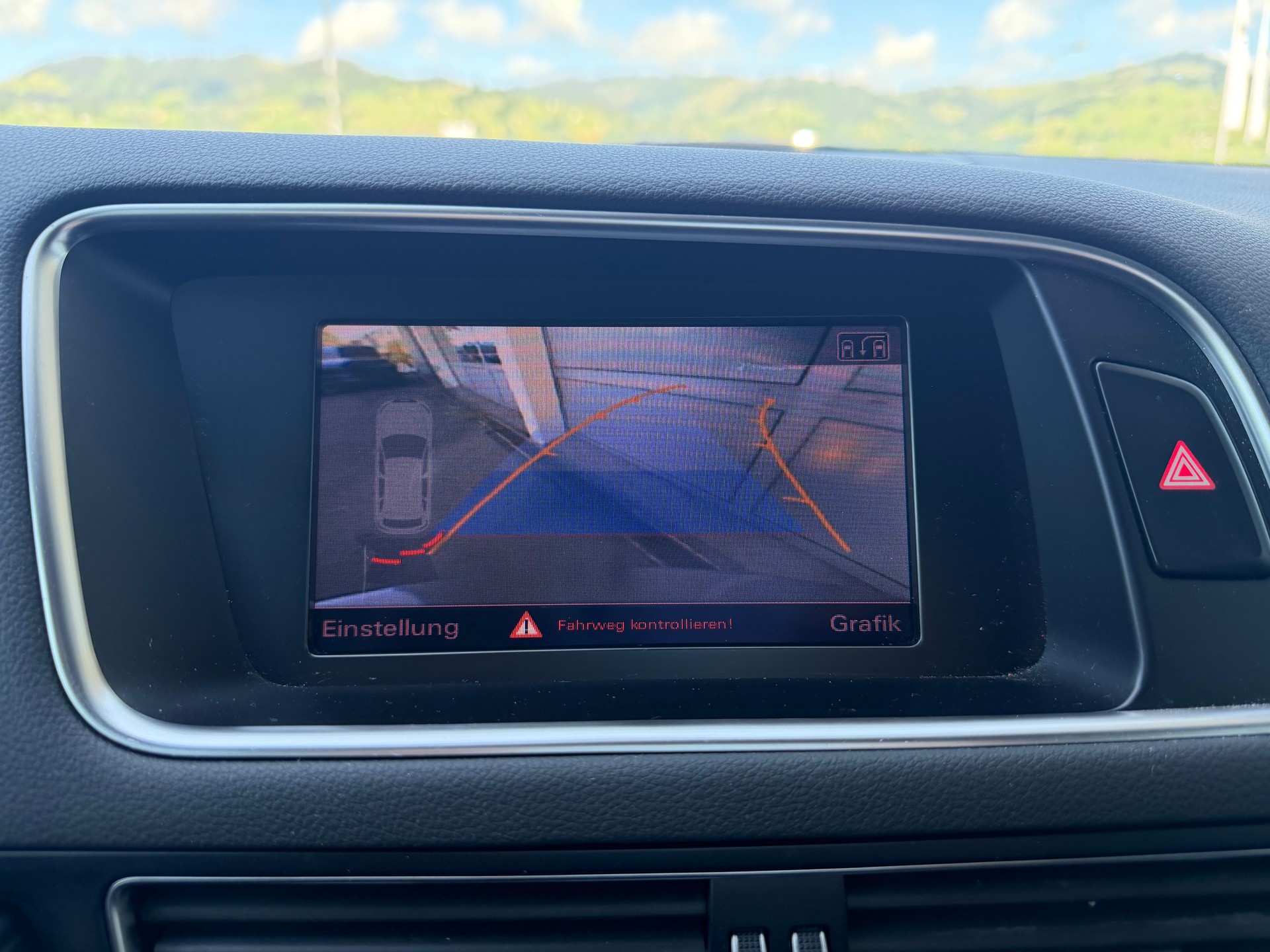 AUDI Q5 3.0 TDI quattro S-tronic-image-18