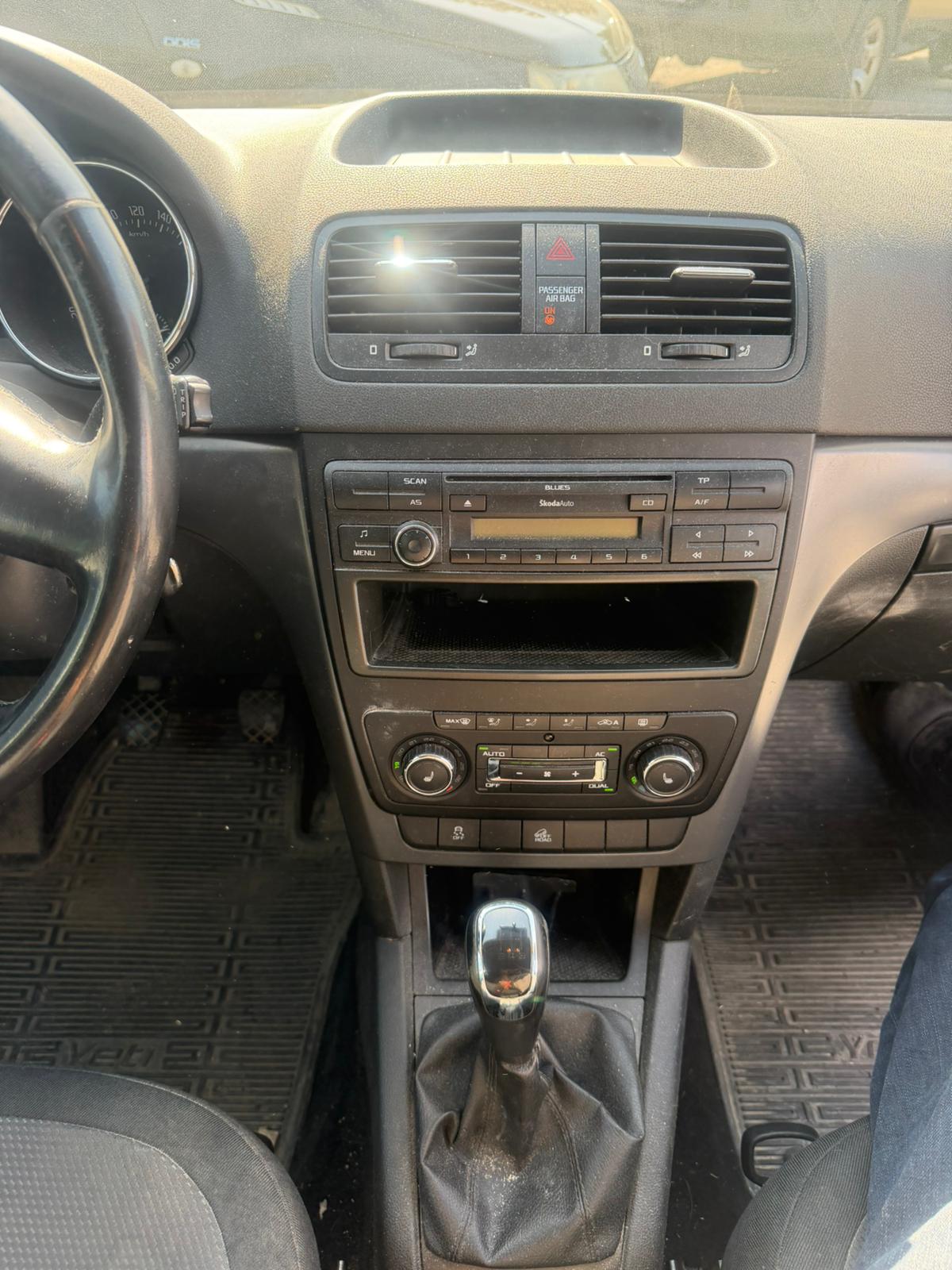SKODA Yeti 1.8 TSI 4x4-image-5