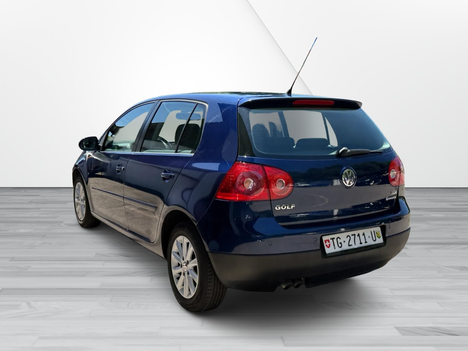 VW Golf 1.9TDI Sportline 4Motion-image-3