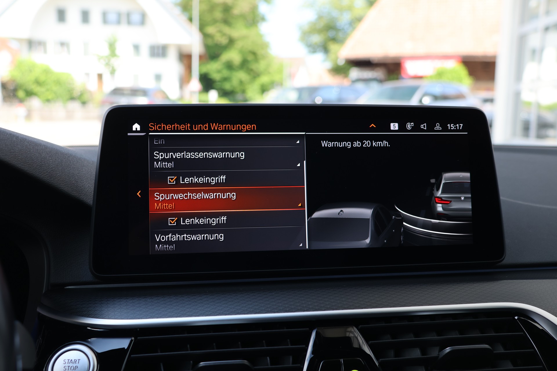 BMW 530e xDrive Touring Pure M Sport Steptronic (CH)-image-24