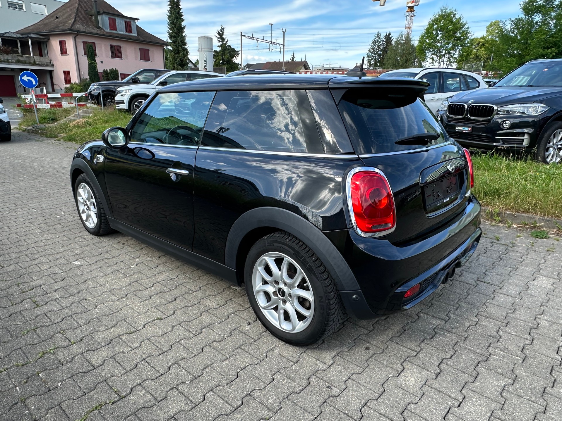 MINI Cooper S-image-2