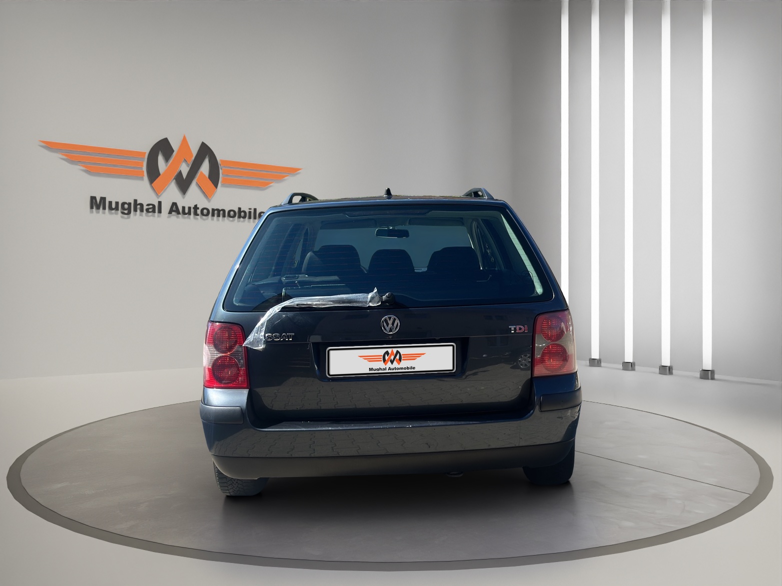 VW Passat Variant-image-4