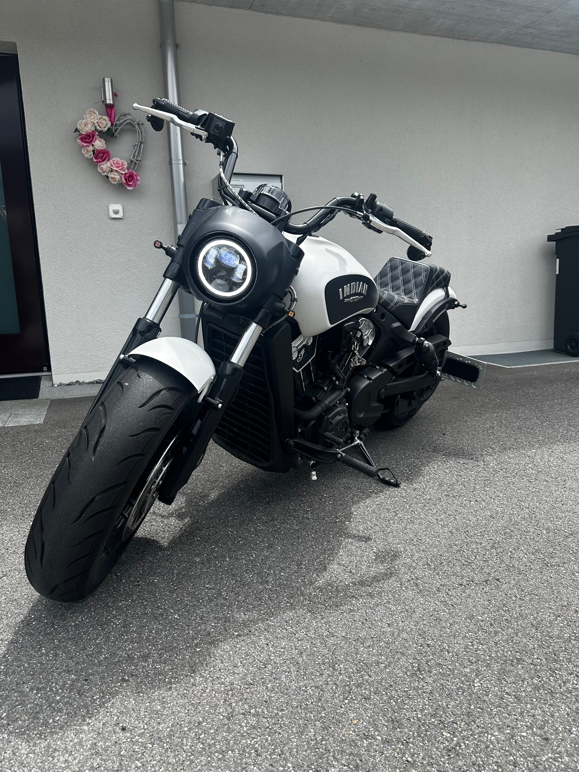 INDIAN Bobber-image-3