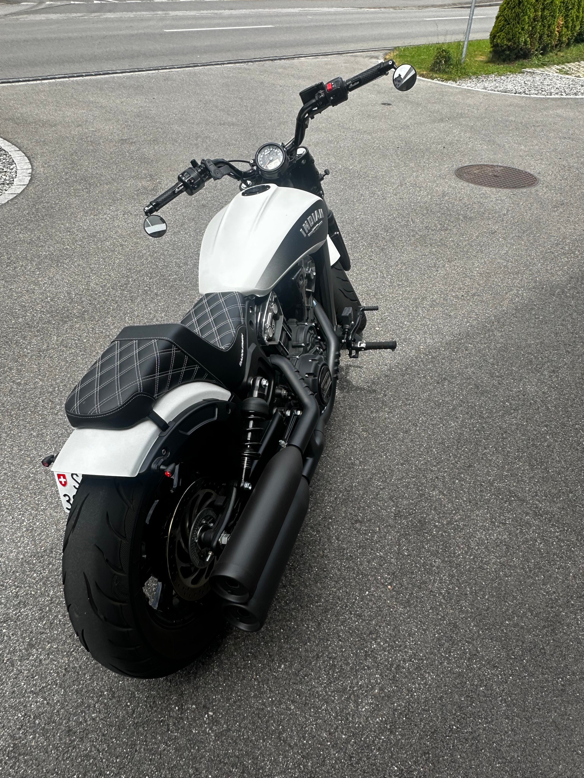 INDIAN Bobber-image-2