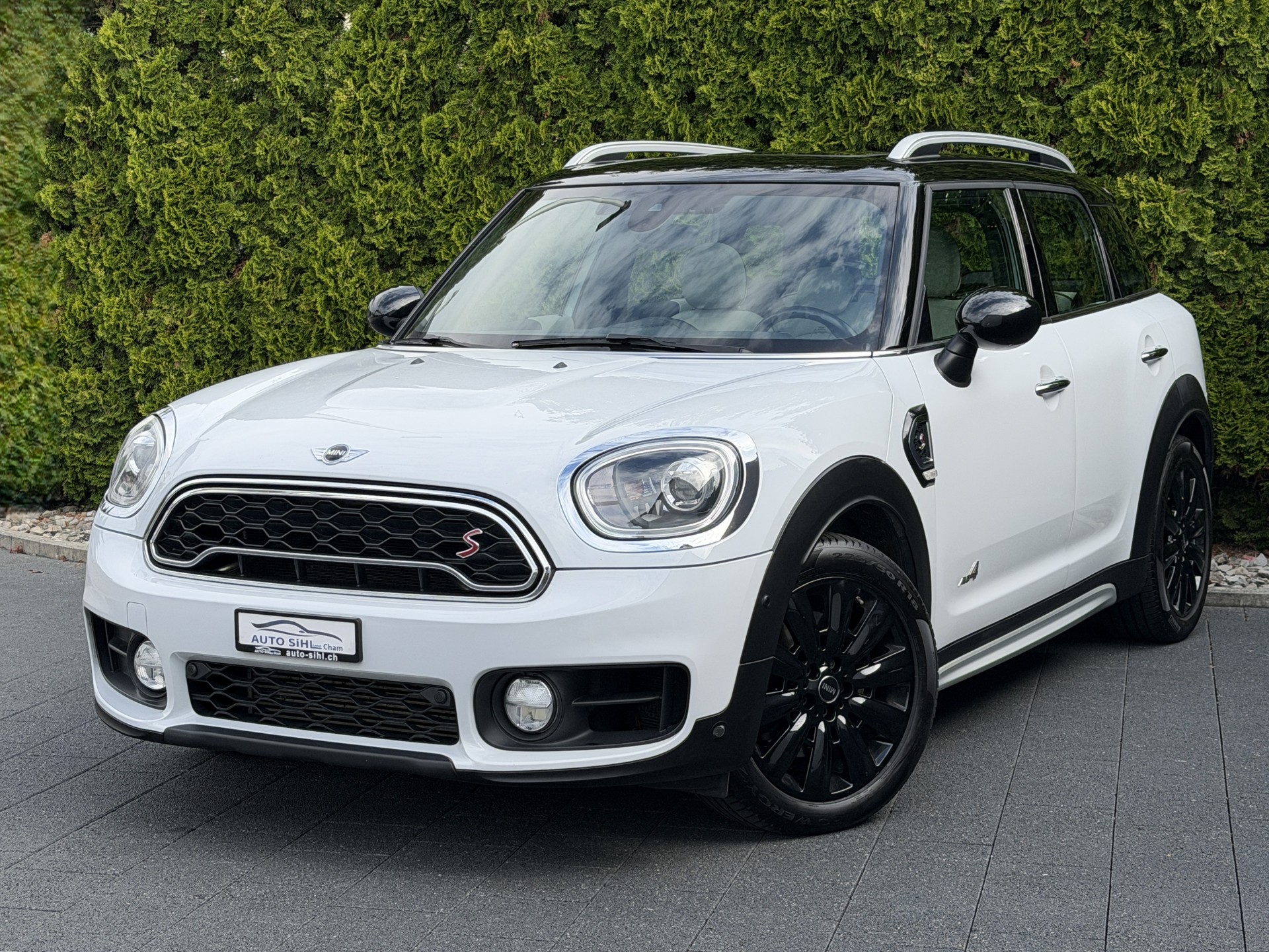 MINI Countryman Cooper S ALL4 Steptronic-showroom-element-1