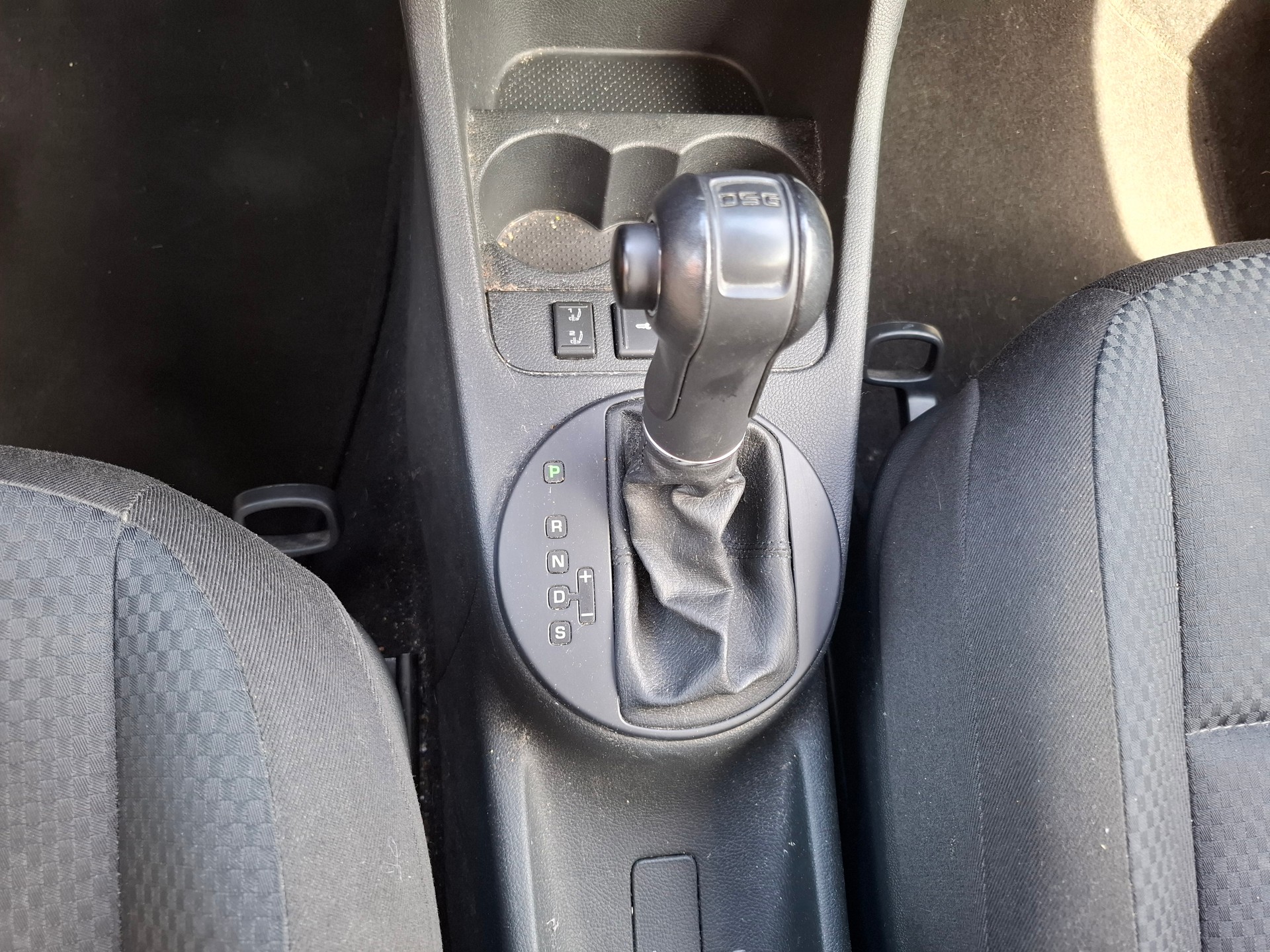 SKODA Fabia 1.2 TSI Elegance DSG-image-10