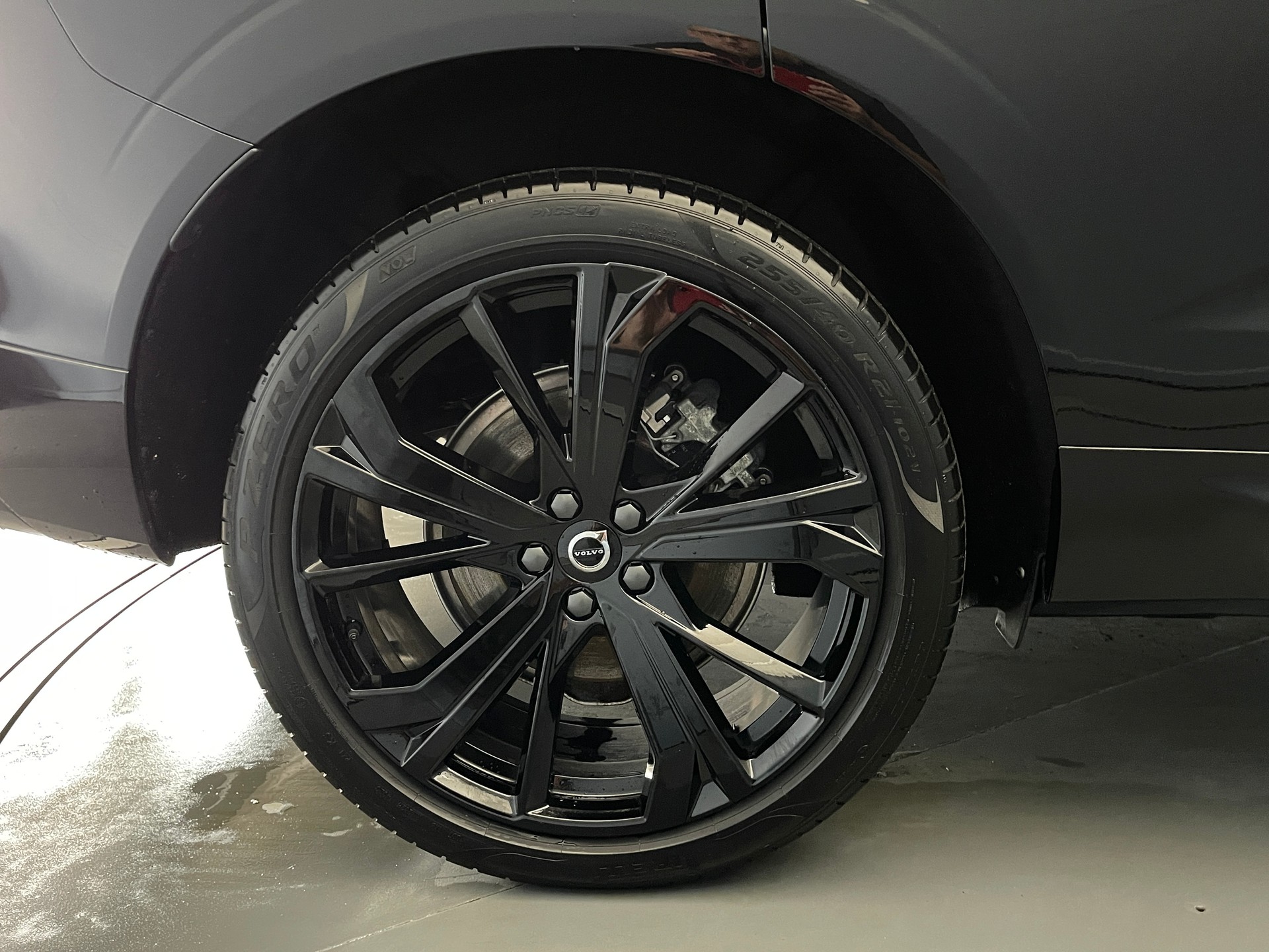 VOLVO XC60 2.0 T8 TE XCENTRIC Black Edition eAWD-image-5