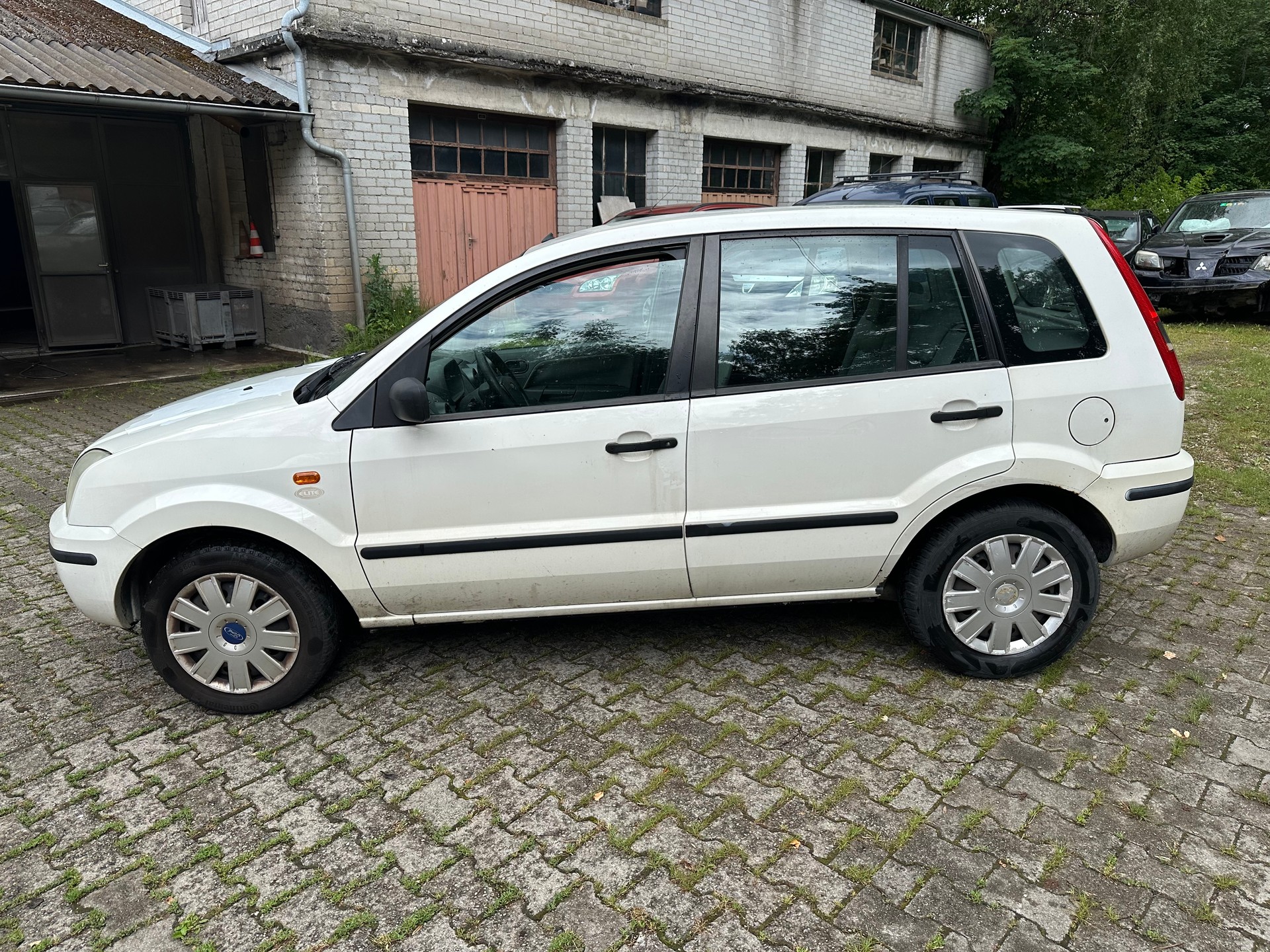 FORD Fusion 1.4 16V Ambiente FIXPREIS (BETRIEBSFERIEN bis 09.08.26)