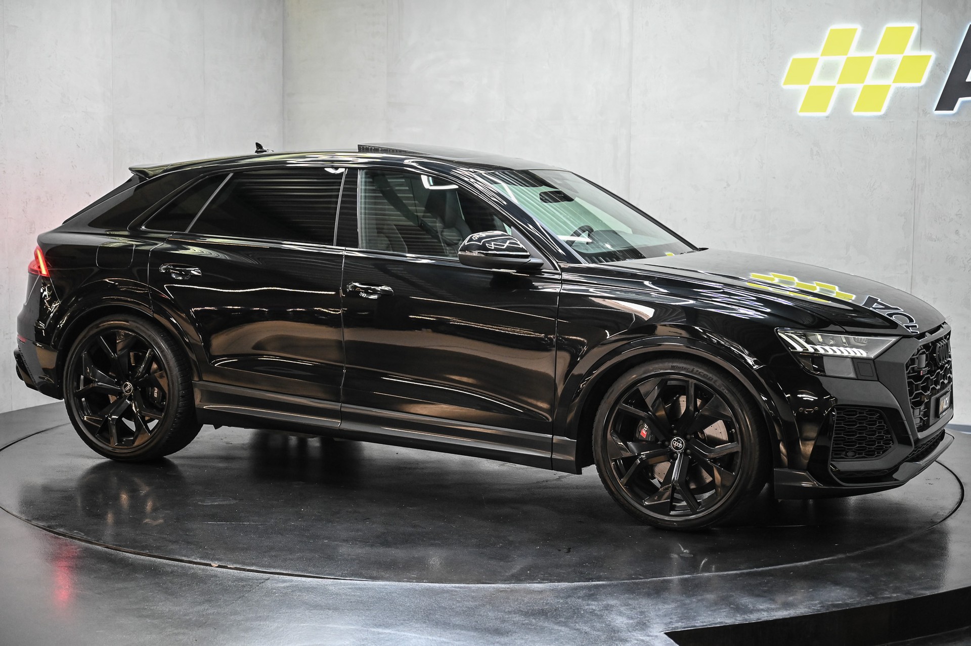AUDI RS Q8 4.0 V8 TFSI quattro-image-11