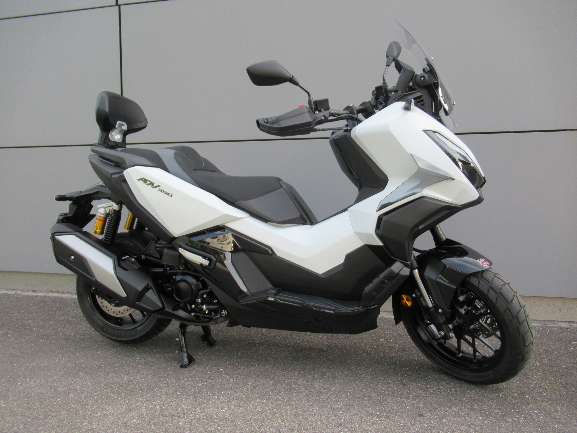 HONDA ADV 350-image-0