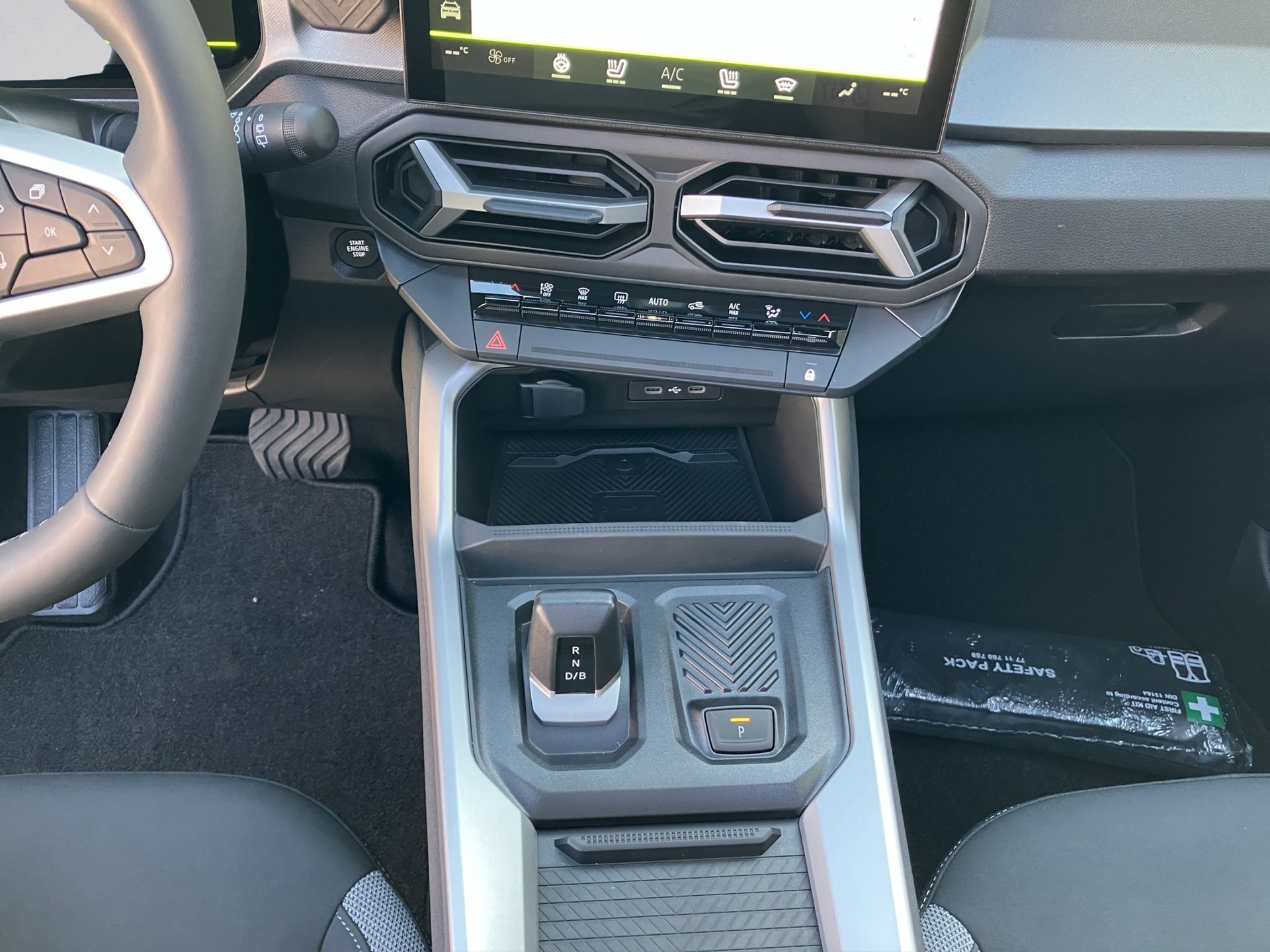 DACIA Bigster HEV 155 Journey-image-11