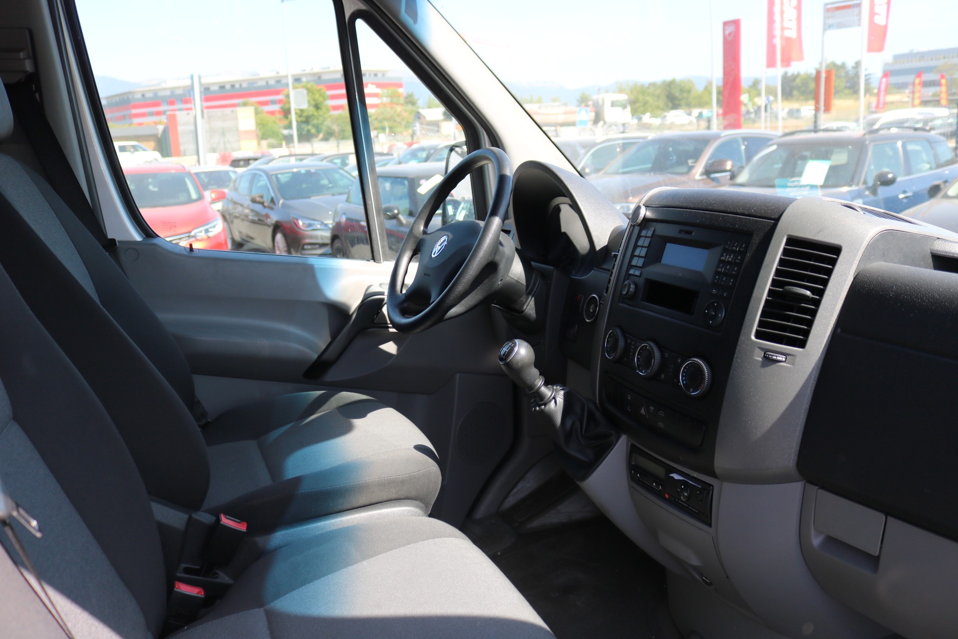 VW Crafter 50 2.0 TDI CR-image-39
