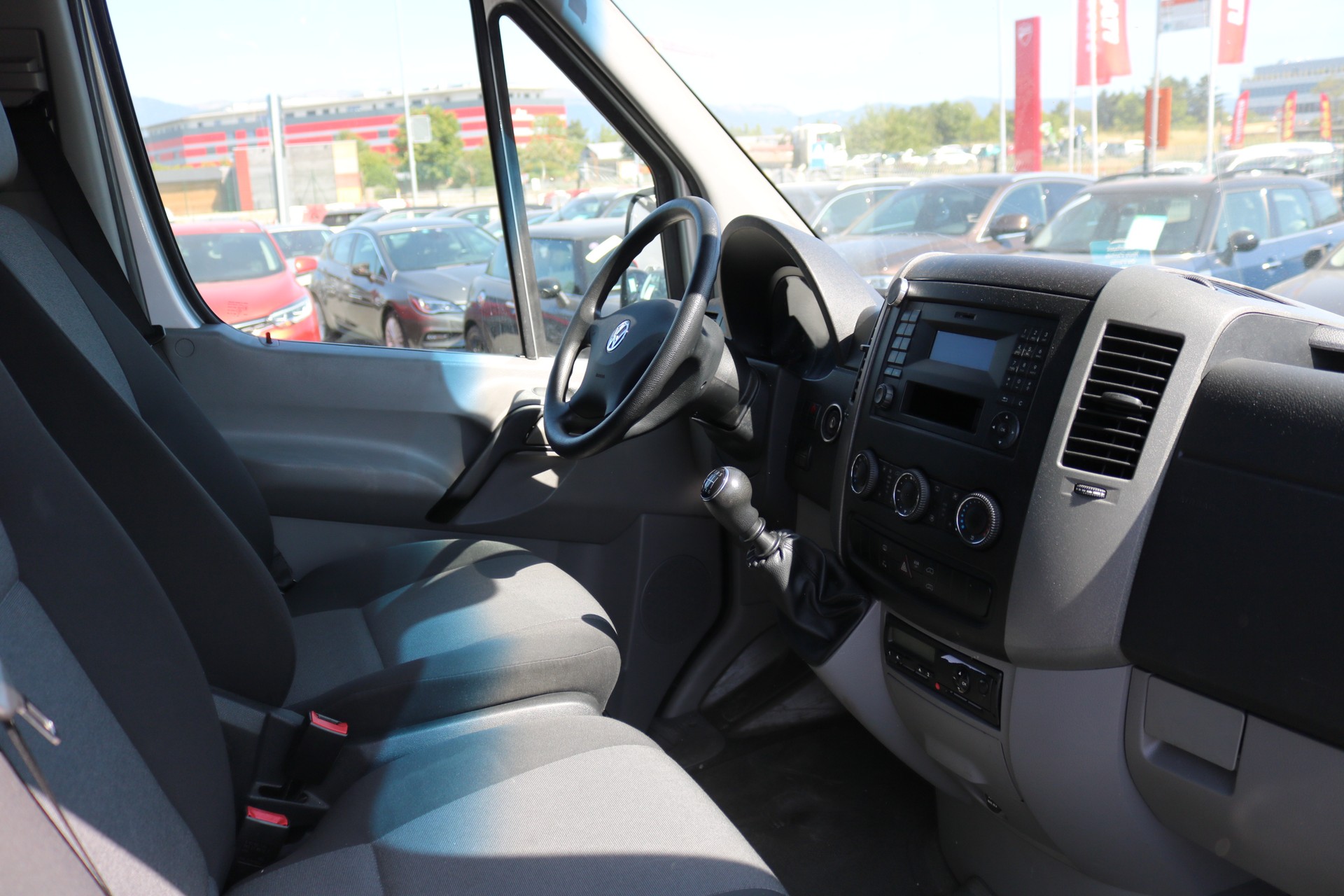 VW Crafter 50 2.0 TDI CR-image-38