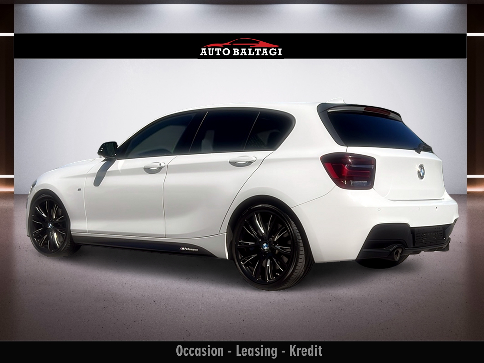 BMW M135i xDrive Steptronic-image-3