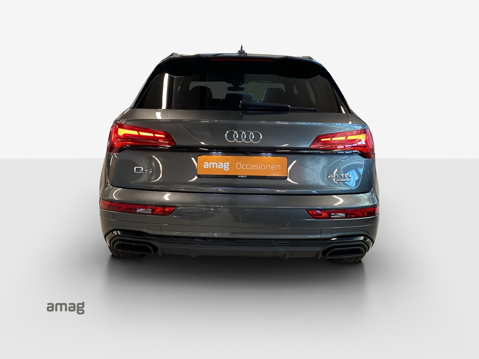 AUDI Q5 40 TDI Black Edition quattro S-tronic-showroom-element-3