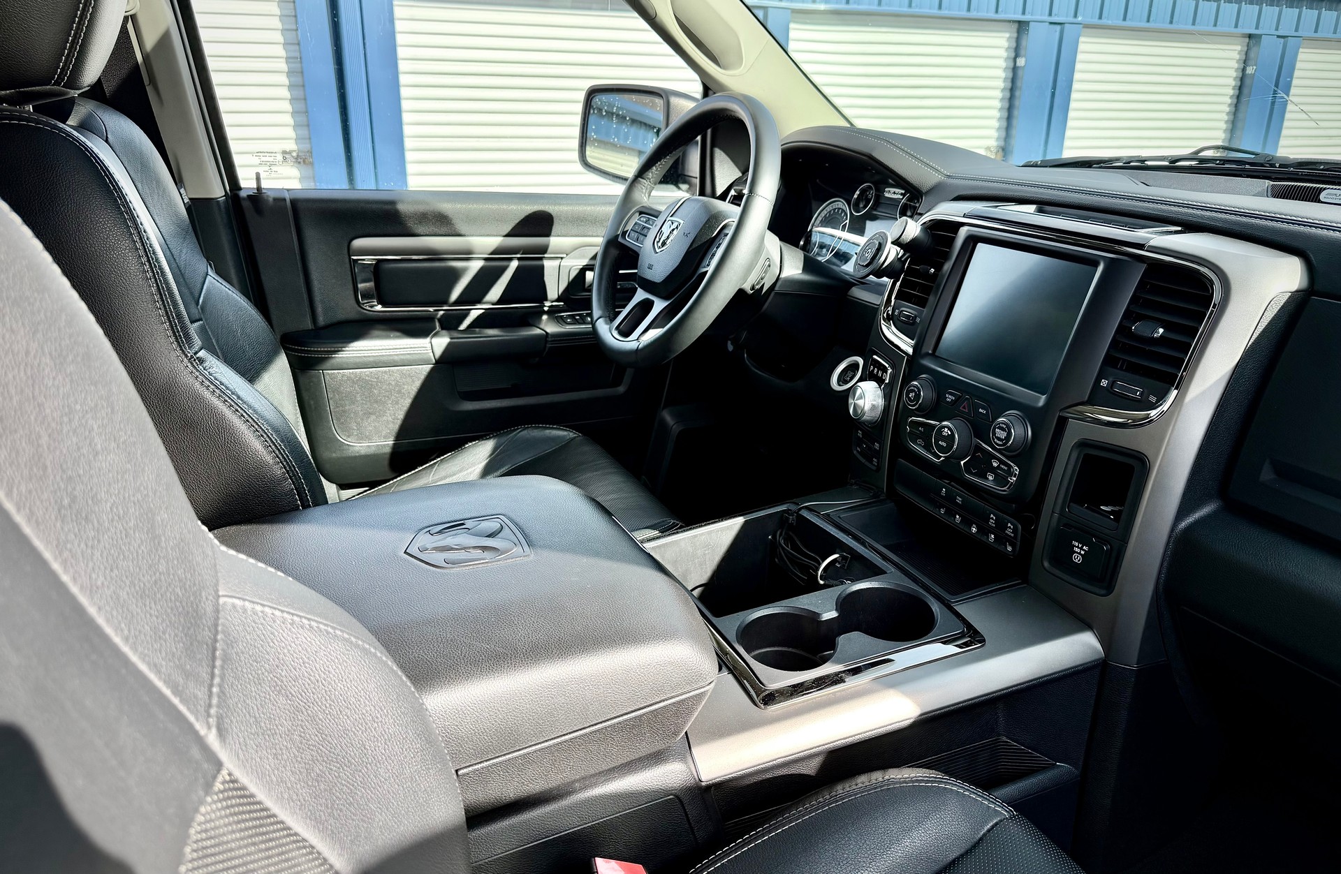 DODGE 1500 Sport Quad Cab Rambox-image-14