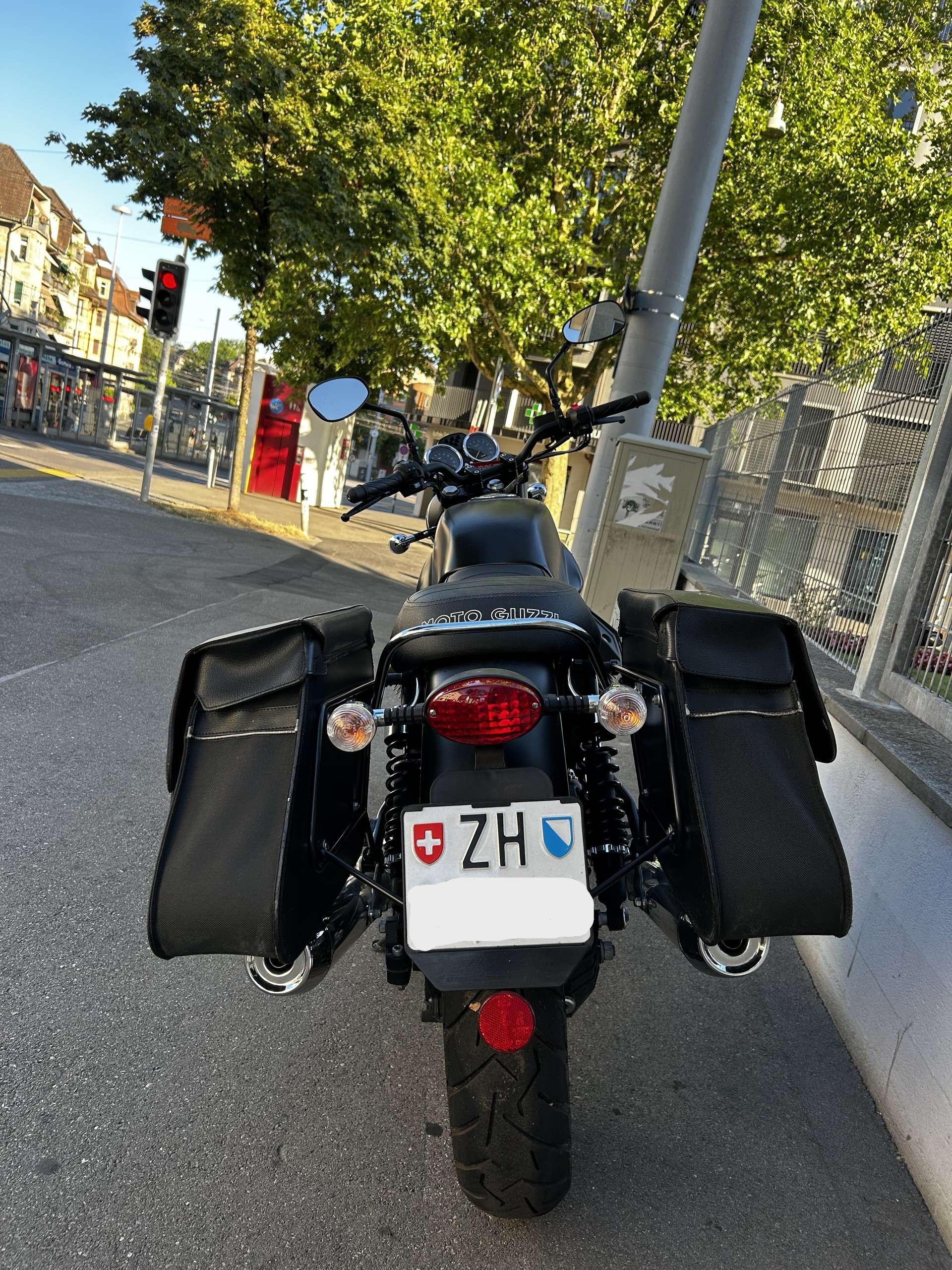 MOTO GUZZI V7 Stone 750-image-7