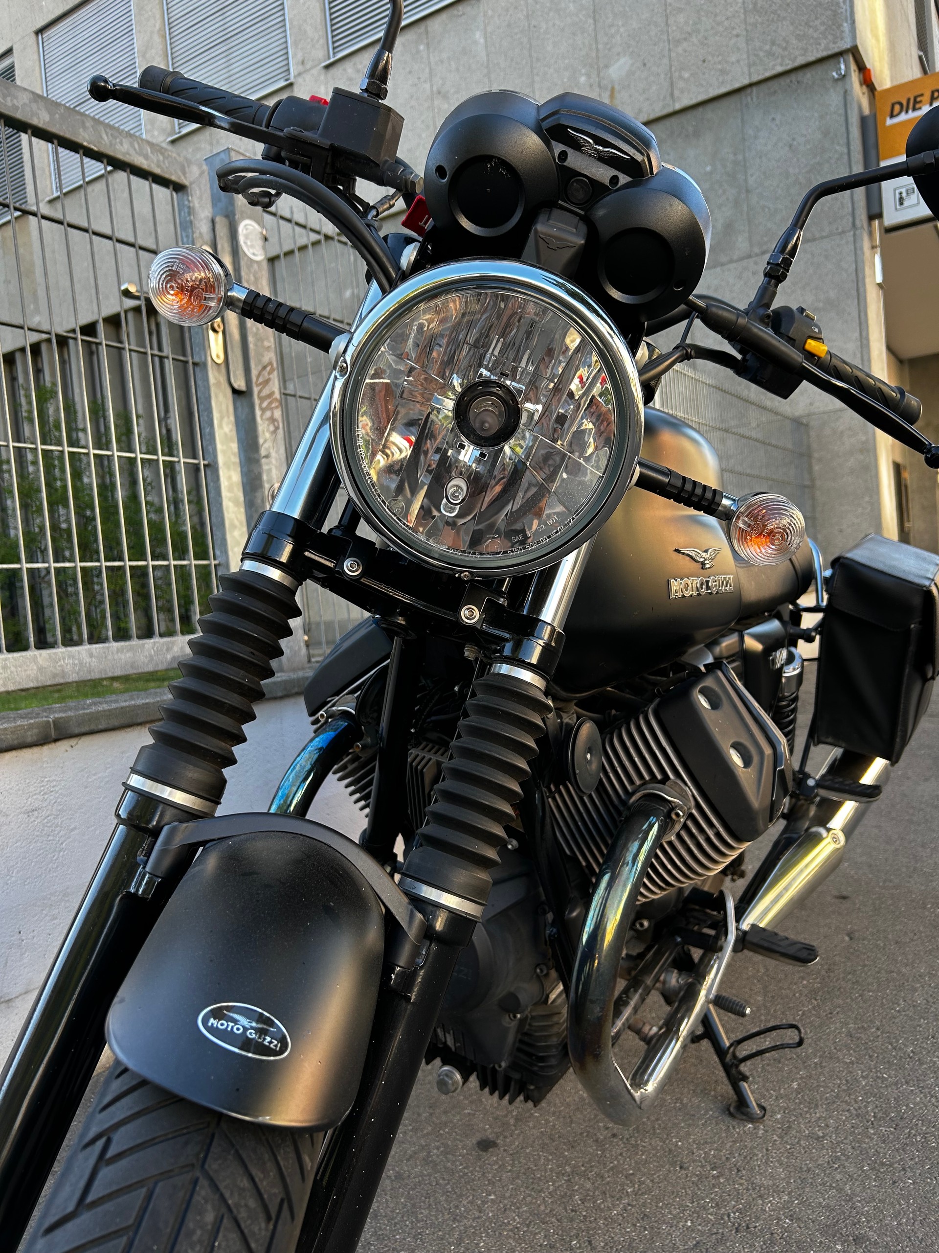 MOTO GUZZI V7 Stone 750-image-5