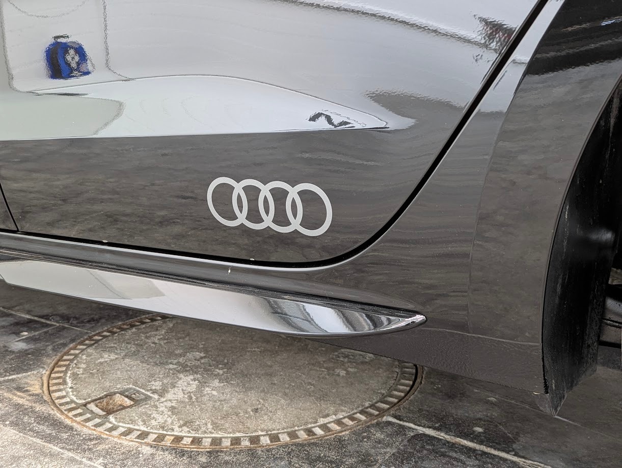 AUDI A1 Sportback 2.0 40 TFSI S Line S-Tronic*5J GAR S-LINE KOMPLETT VOLL-LED DÄMPFER ACC SONOS KEYLESS*-image-29