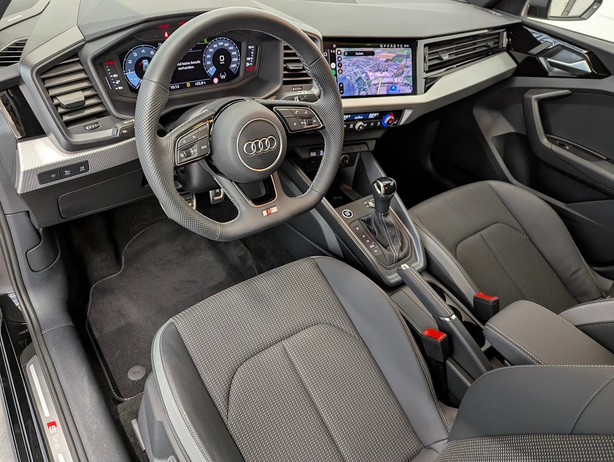 AUDI A1 Sportback 2.0 40 TFSI S Line S-Tronic*5J GAR S-LINE KOMPLETT VOLL-LED DÄMPFER ACC SONOS KEYLESS*-image-6