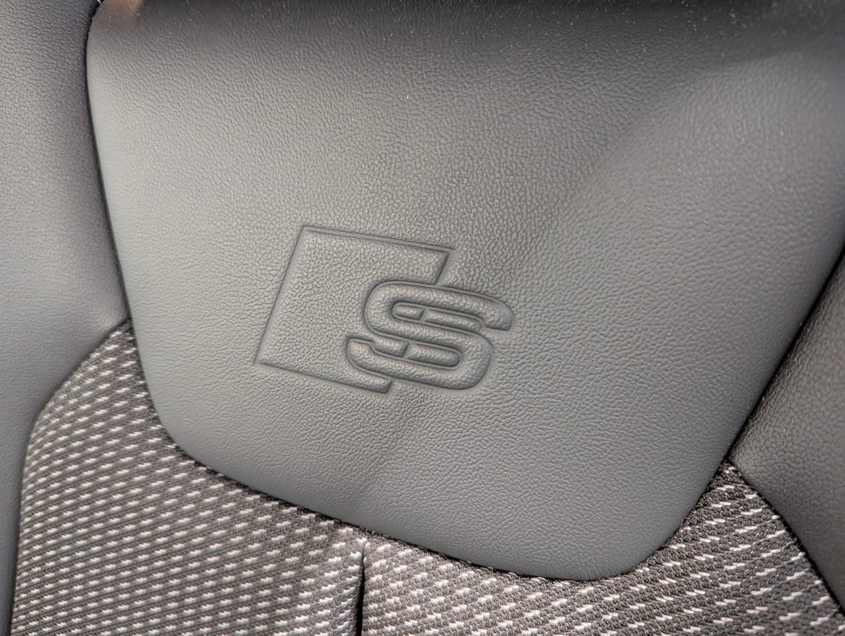 AUDI A1 Sportback 2.0 40 TFSI S Line S-Tronic*5J GAR S-LINE KOMPLETT VOLL-LED DÄMPFER ACC SONOS KEYLESS*-image-7