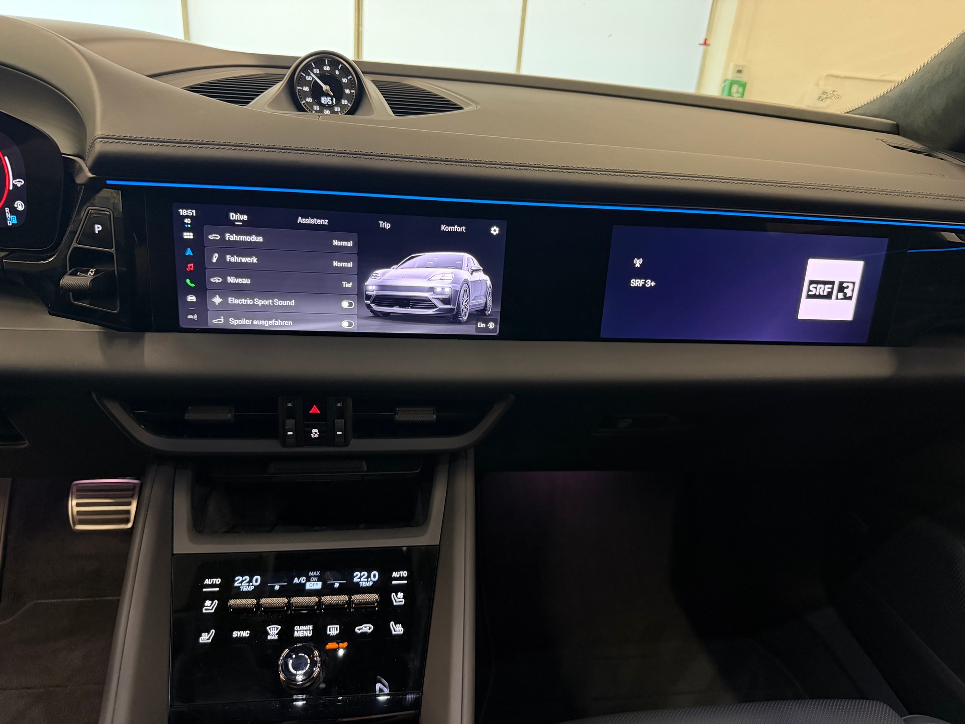 PORSCHE Macan Turbo 100kWh-image-29