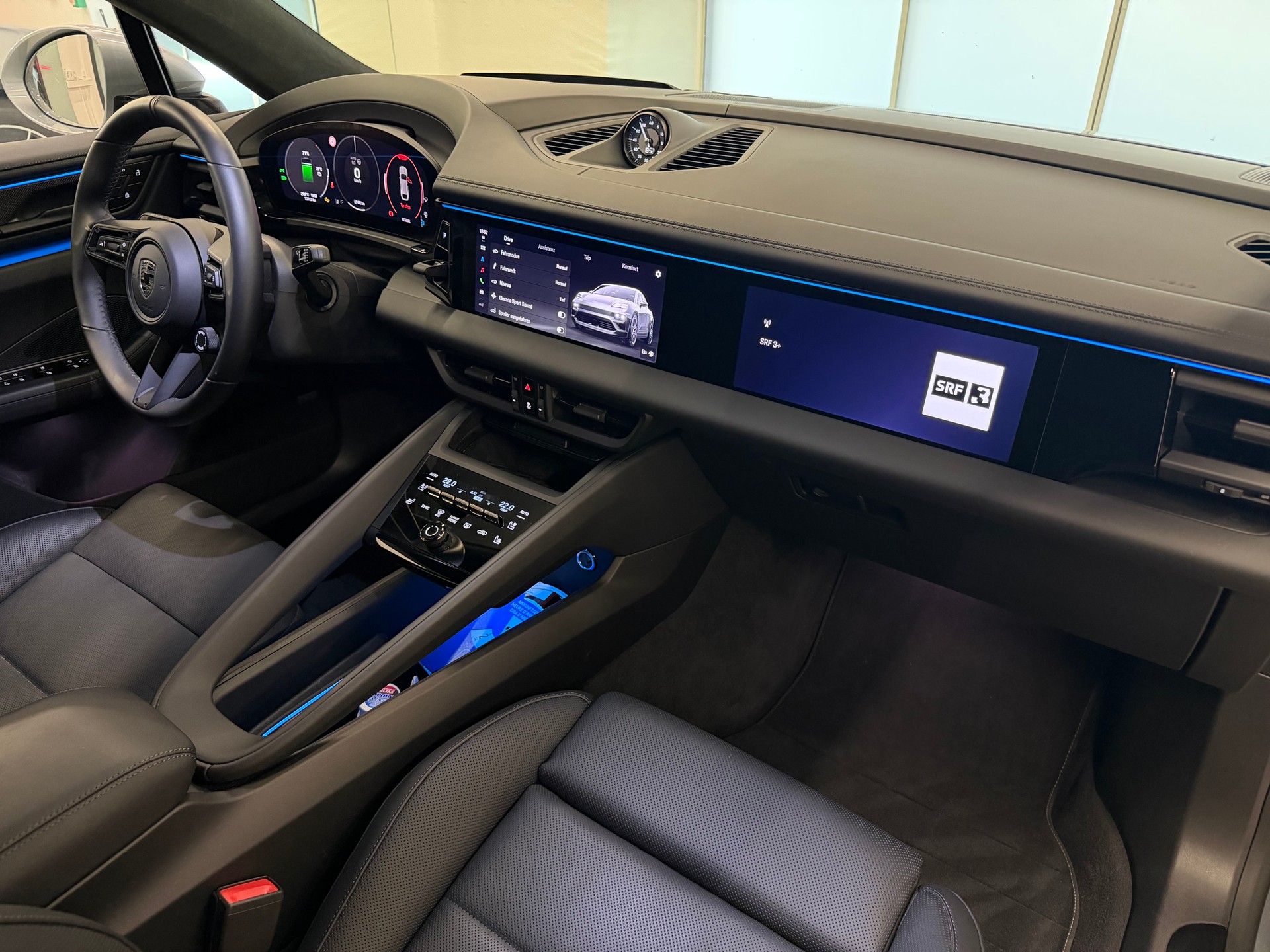 PORSCHE Macan Turbo 100kWh-image-30