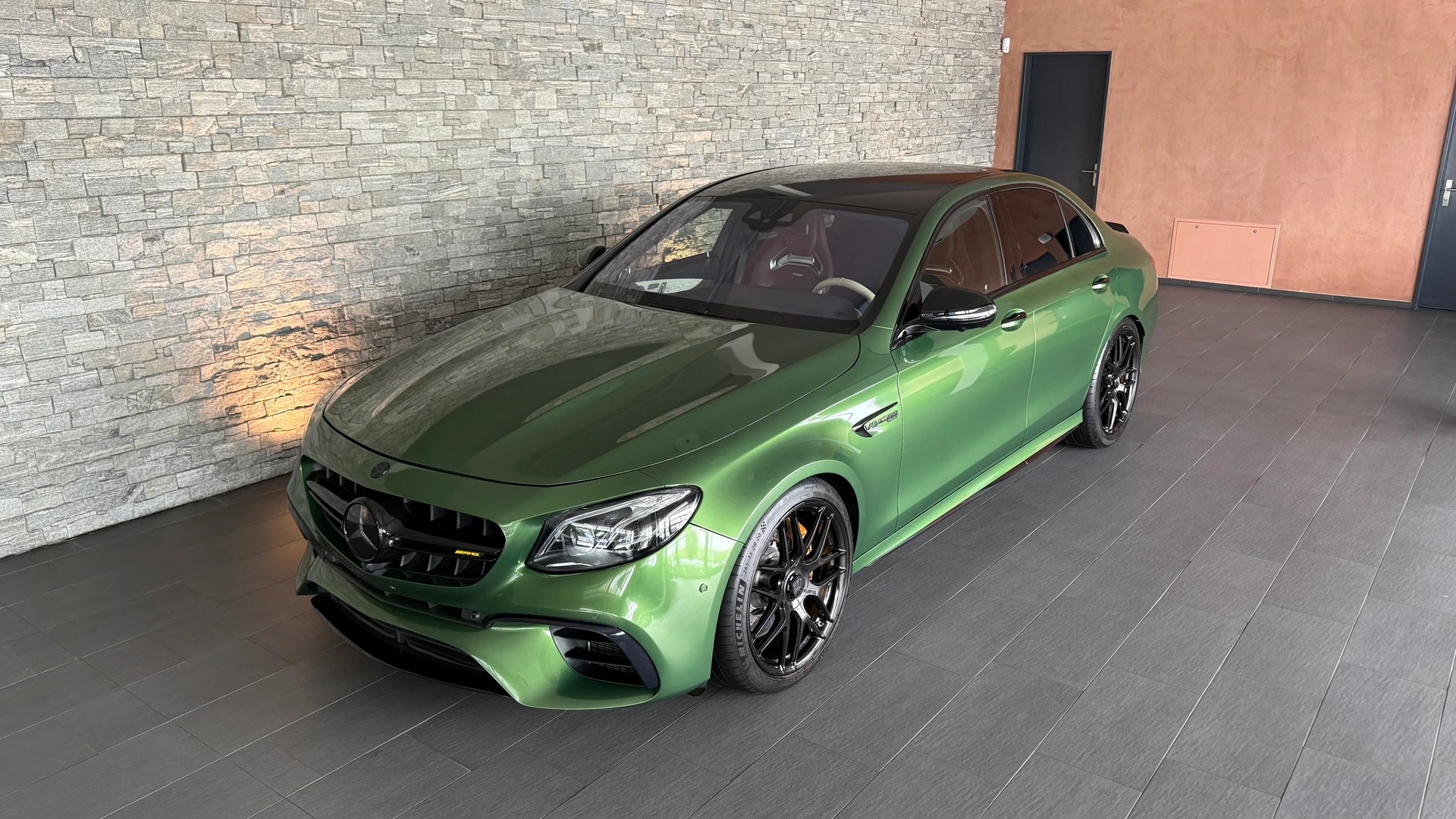 MERCEDES-BENZ E 63 AMG S 4Matic „ohne OPF“-showroom-element-1