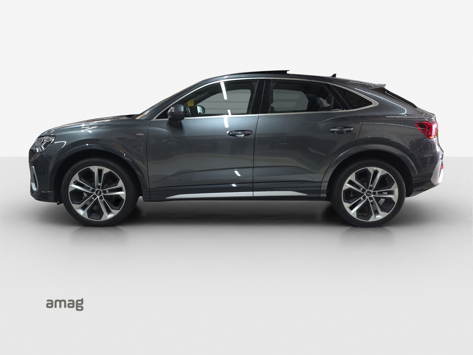 AUDI Q3 Sportback 35 TFSI S line S-tronic-showroom-element-1