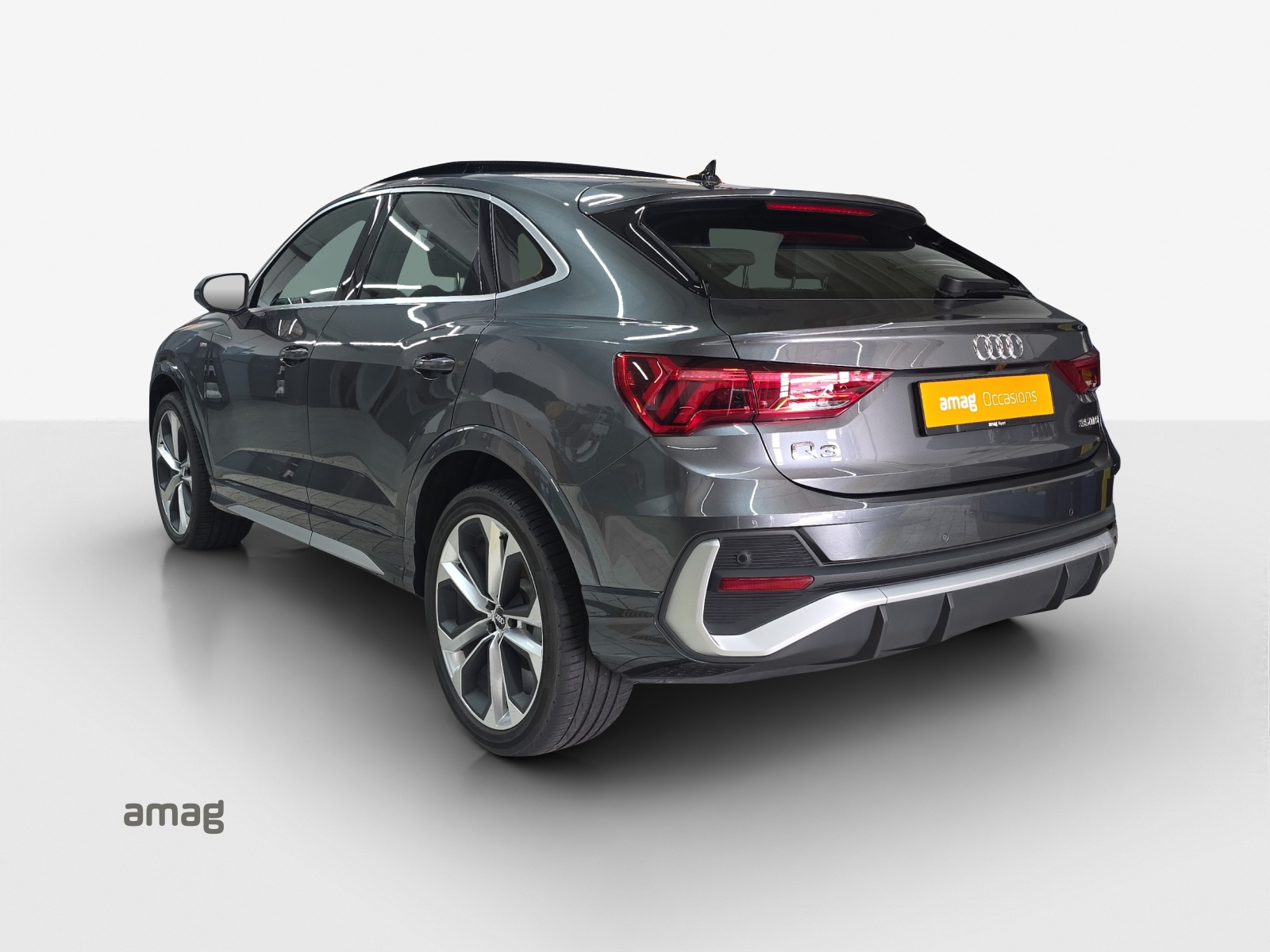 AUDI Q3 Sportback 35 TFSI S line S-tronic-showroom-element-2