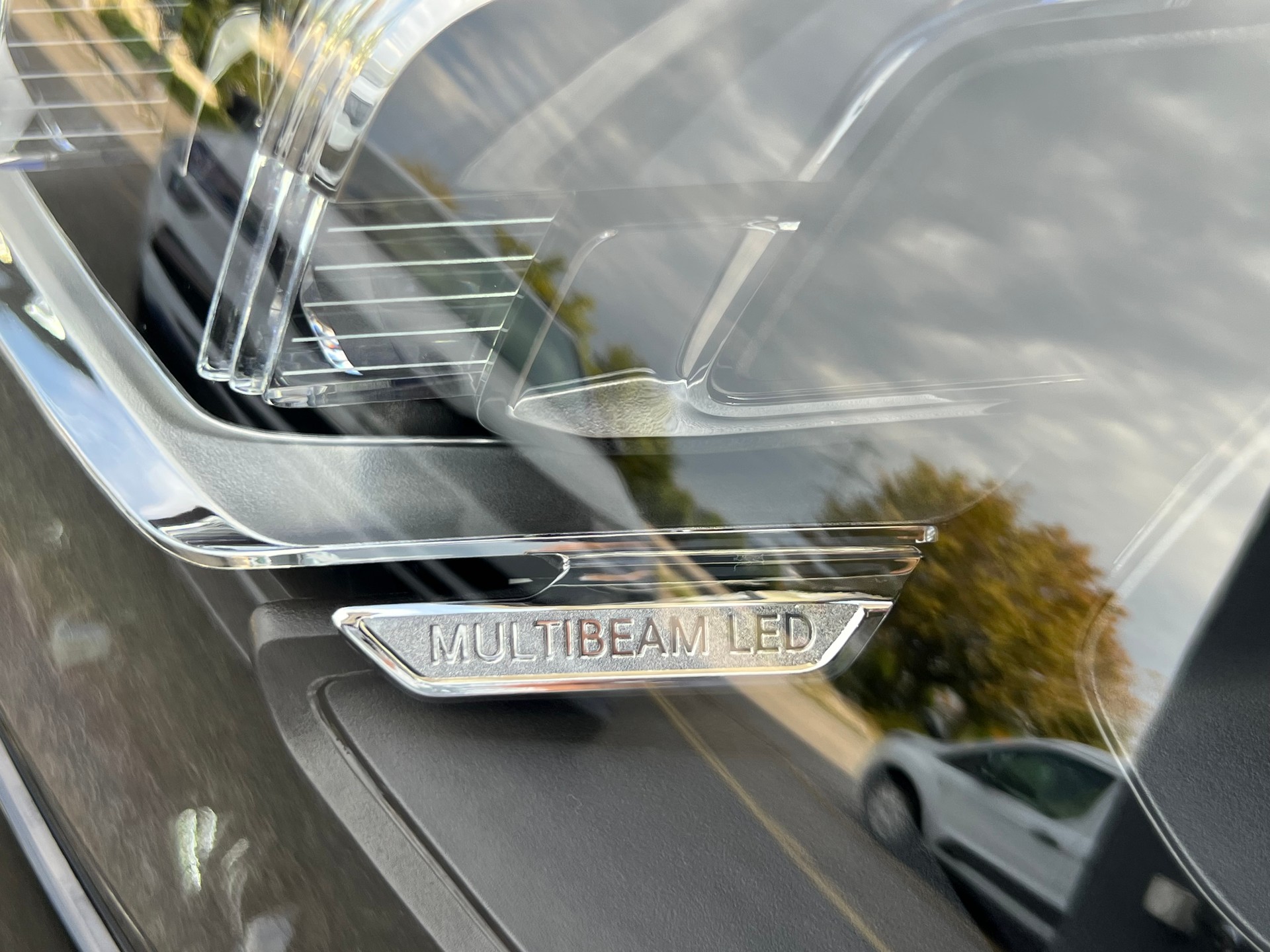 MERCEDES-BENZ GLS 400 d AMG Line 4matic * Neuwagenzustand *-image-26