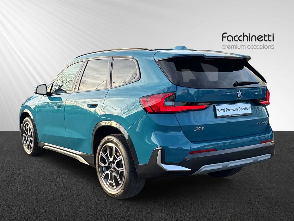 BMW X1 xDrive 20d 48V xLine-showroom-element-3