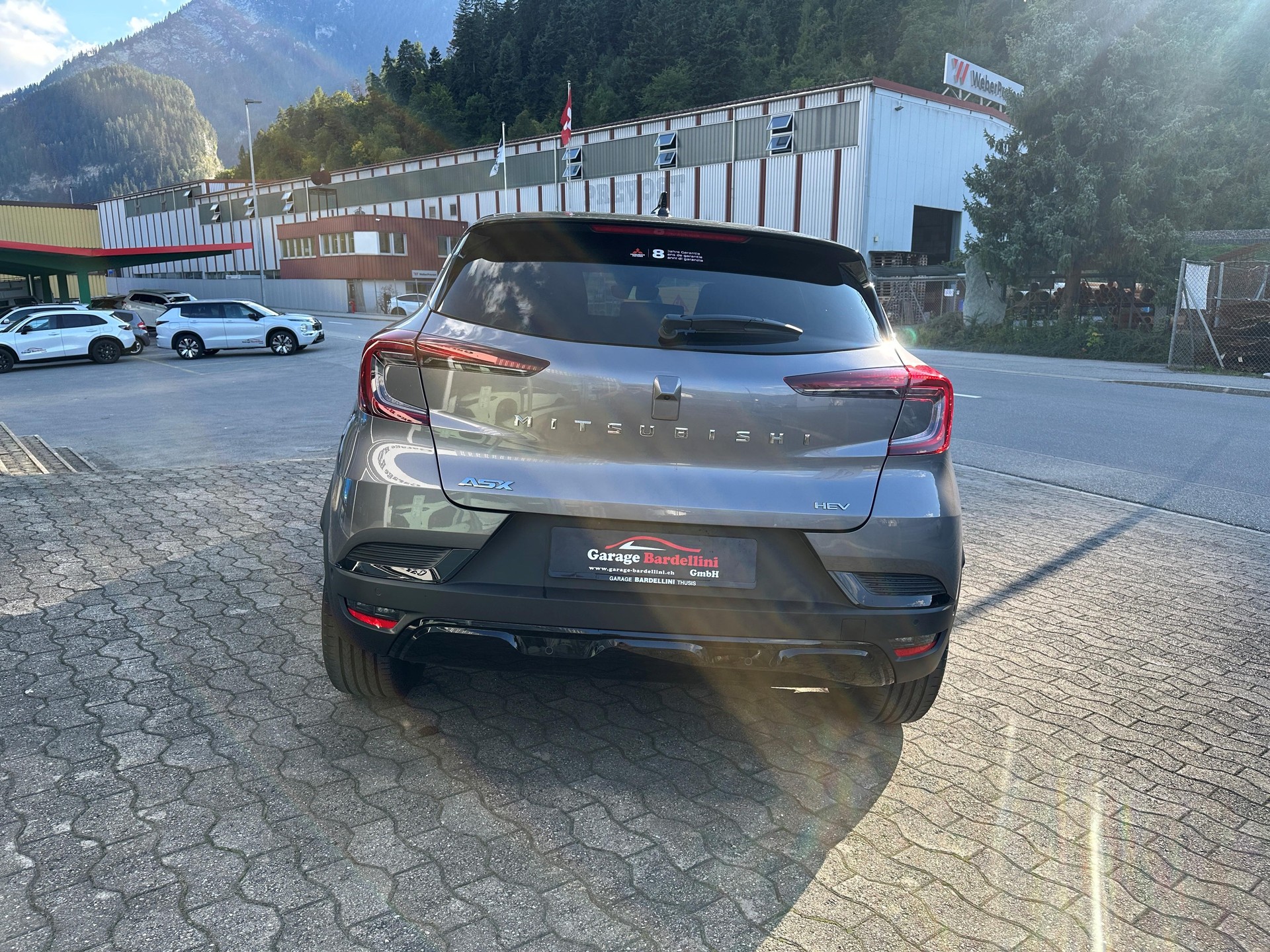MITSUBISHI ASX 1.8 HEV Instyle-image-2