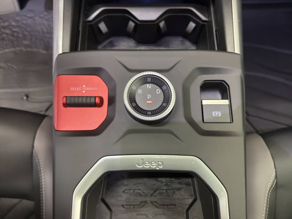 JEEP Compass First Edition-image-12