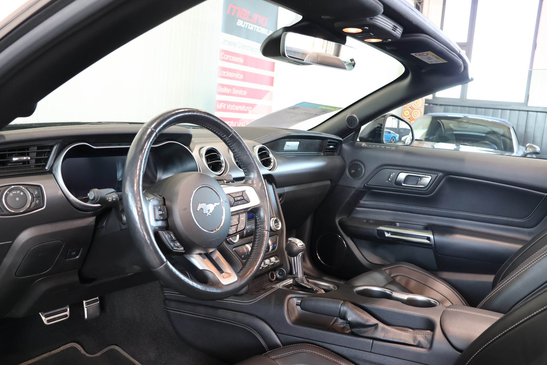 FORD Mustang Convertible 5.0 V8 GT Automat-image-10