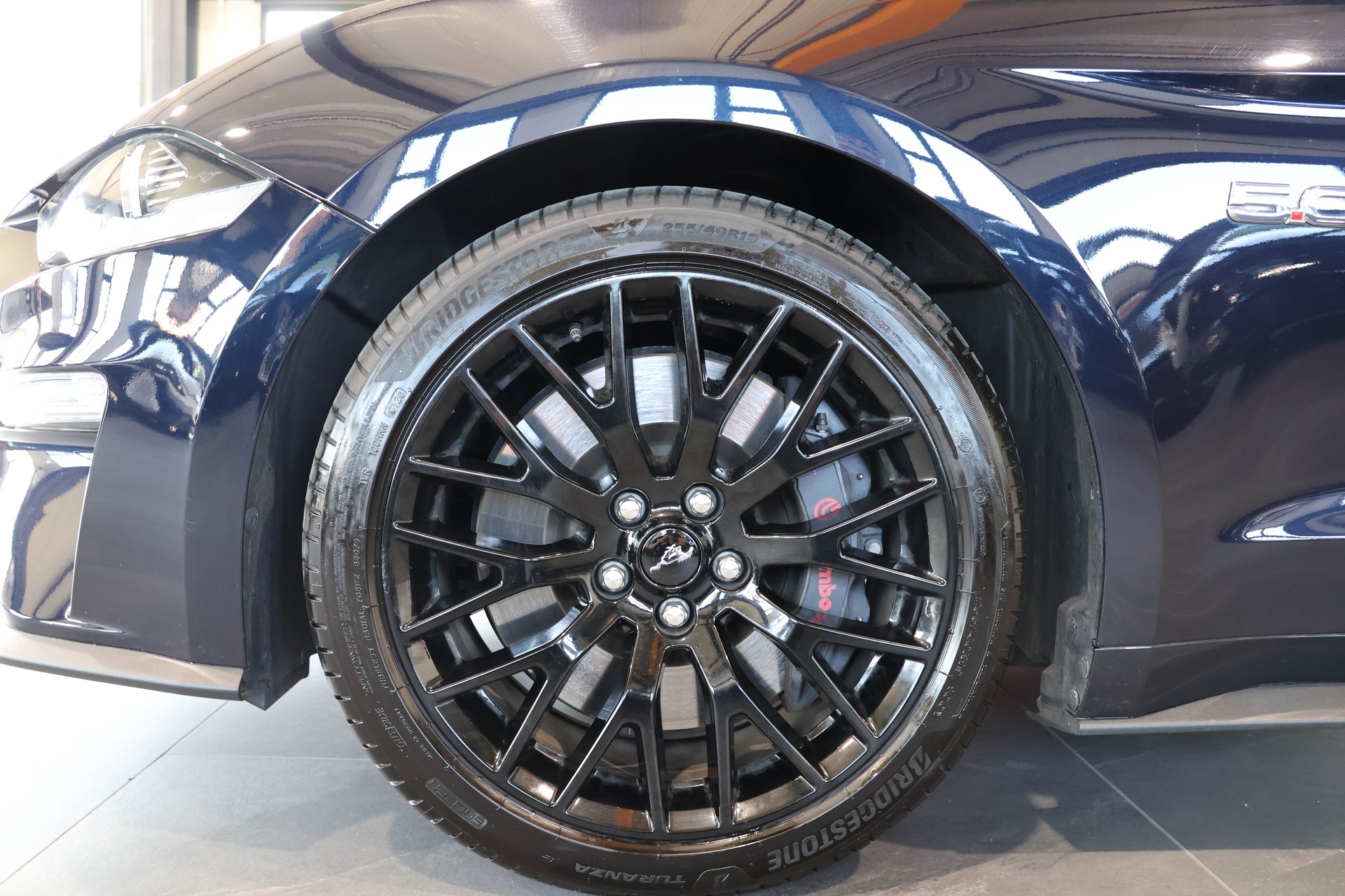 FORD Mustang Convertible 5.0 V8 GT Automat-image-5