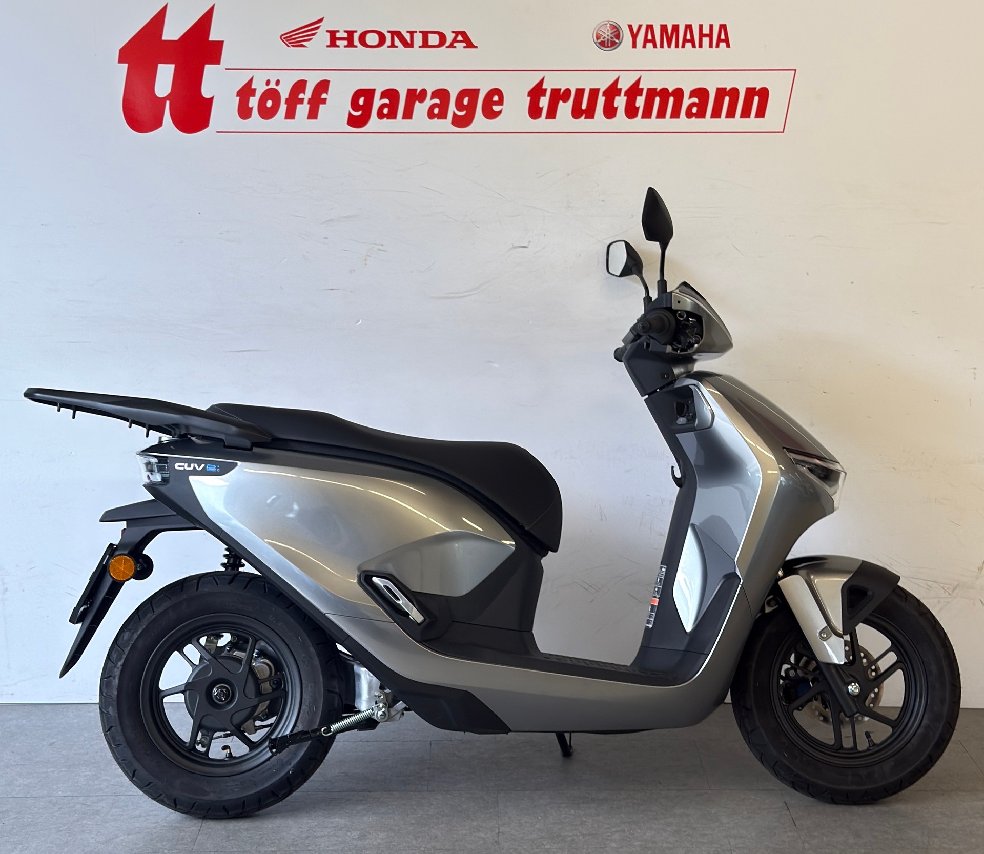 HONDA CUV e-image-0