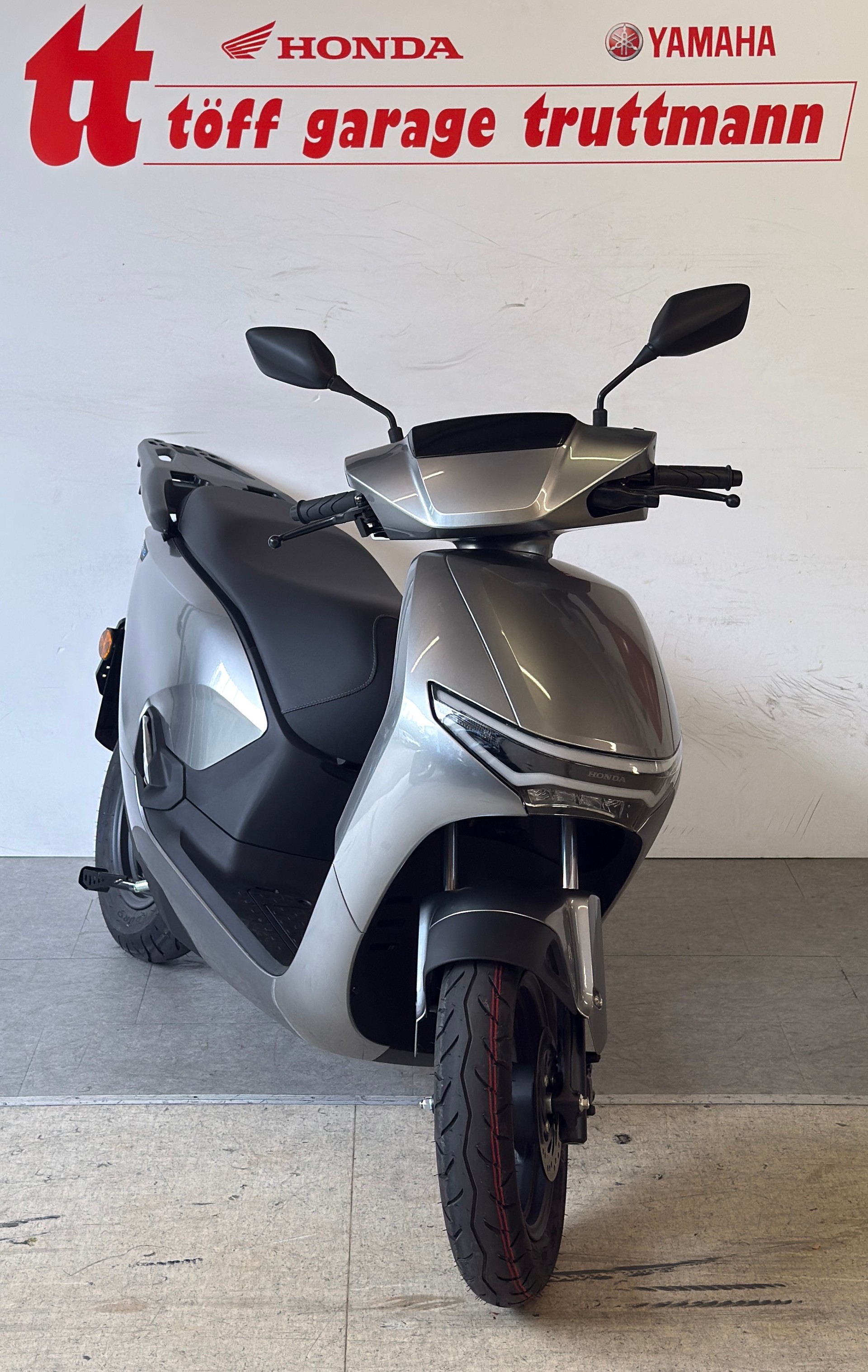 HONDA CUV e-image-2