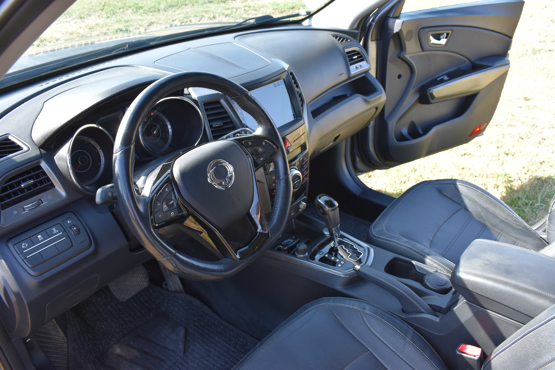 KGM-SsangYong 1.6 e-XDi Sapphire 4WD-image-2
