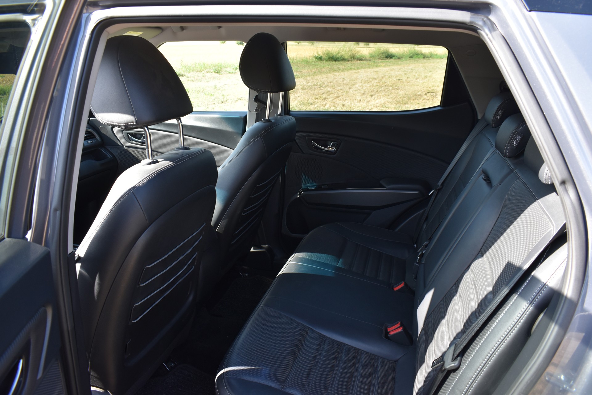 KGM-SsangYong 1.6 e-XDi Sapphire 4WD-image-4