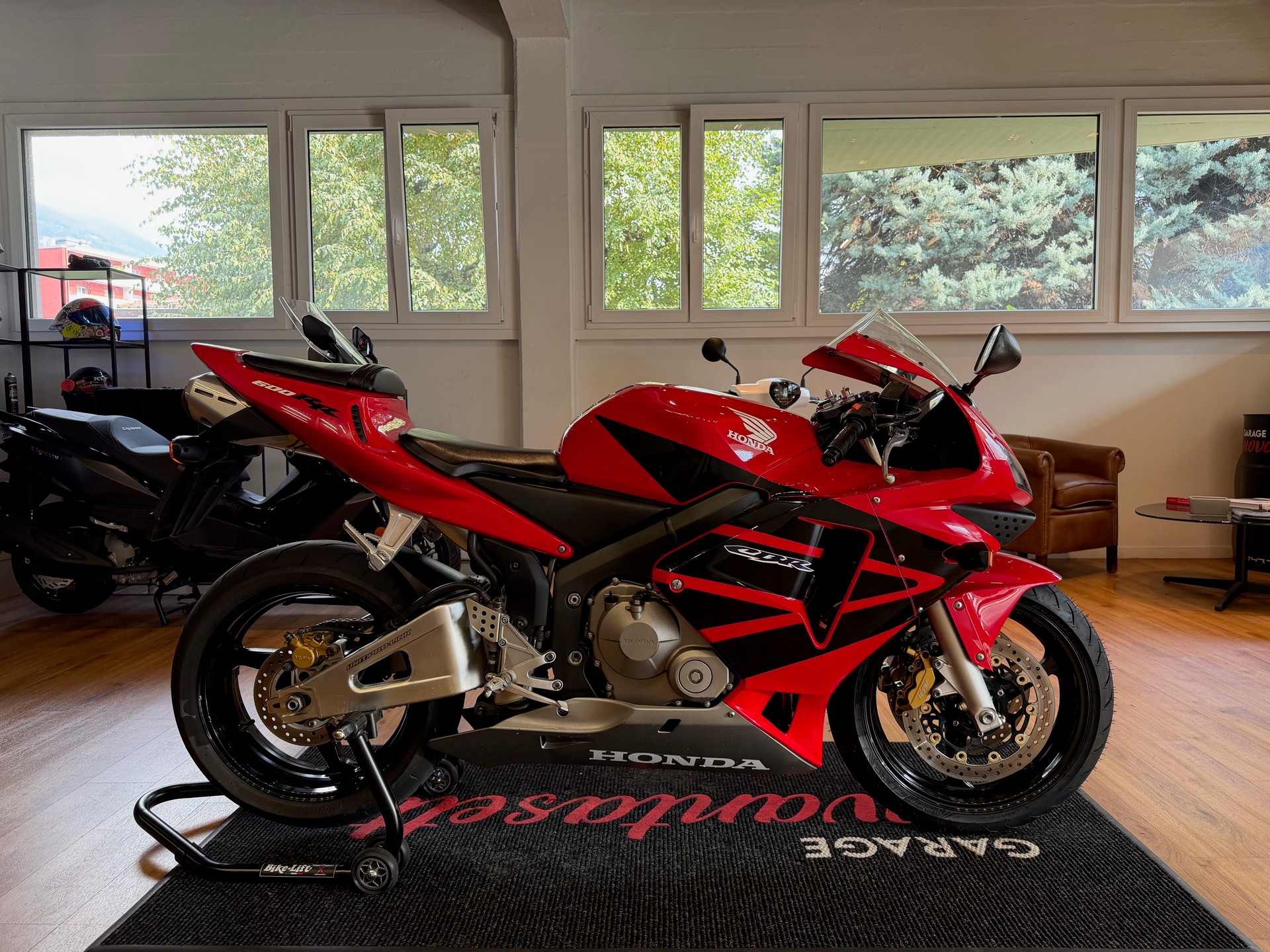 HONDA CBR 600 RR-image-2