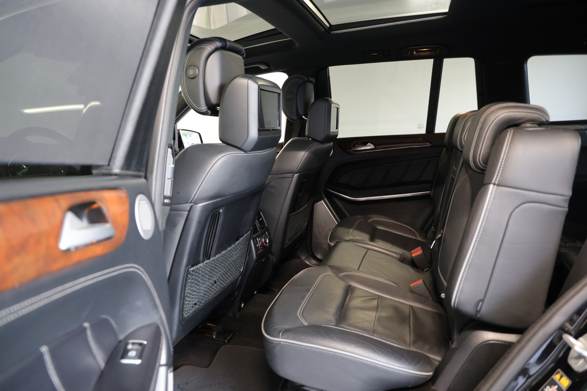 MERCEDES-BENZ GL 500 V8 7-Plätzer-image-16