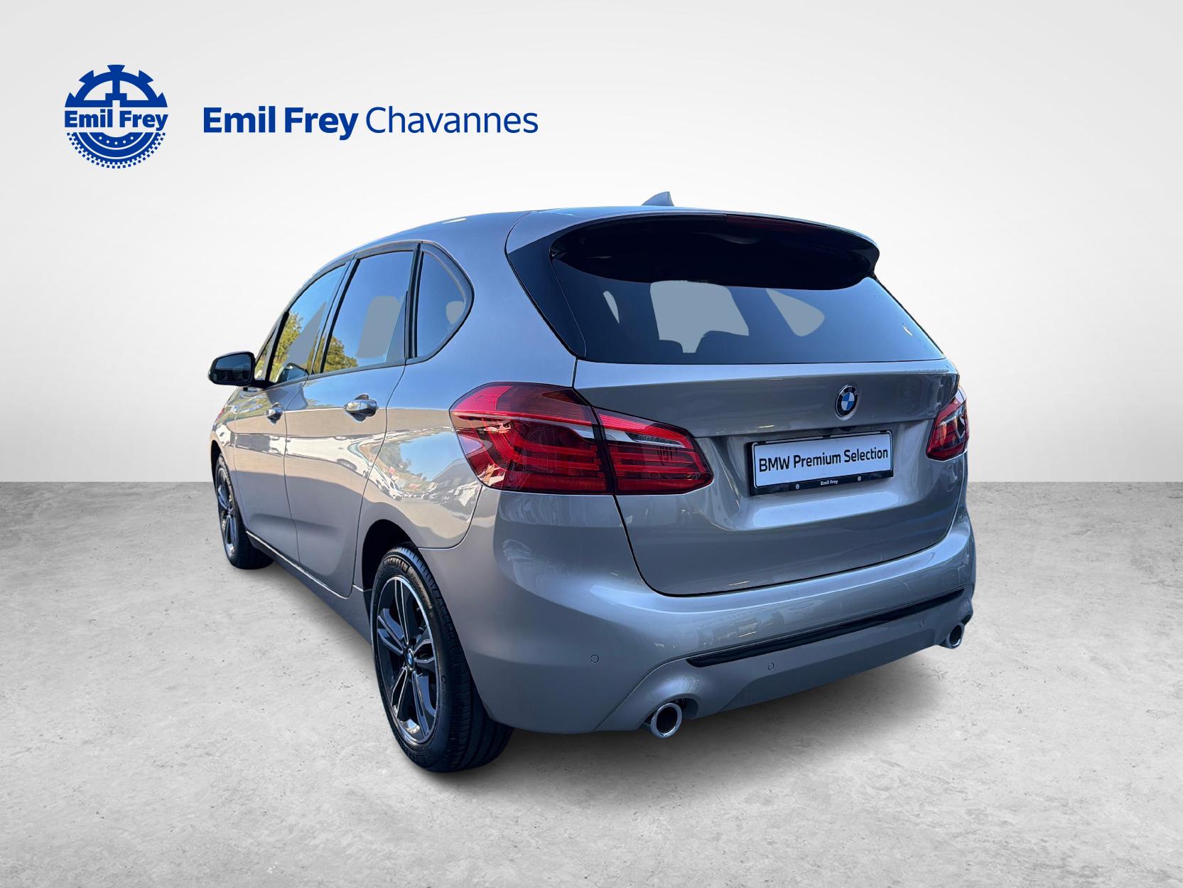 BMW 225i xDrive Sport Line Steptronic-showroom-element-3