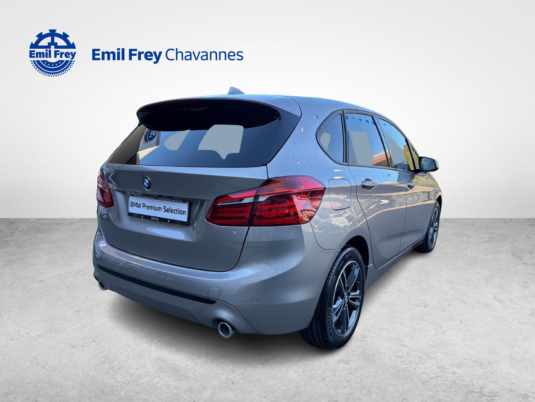 BMW 225i xDrive Sport Line Steptronic-showroom-element-2