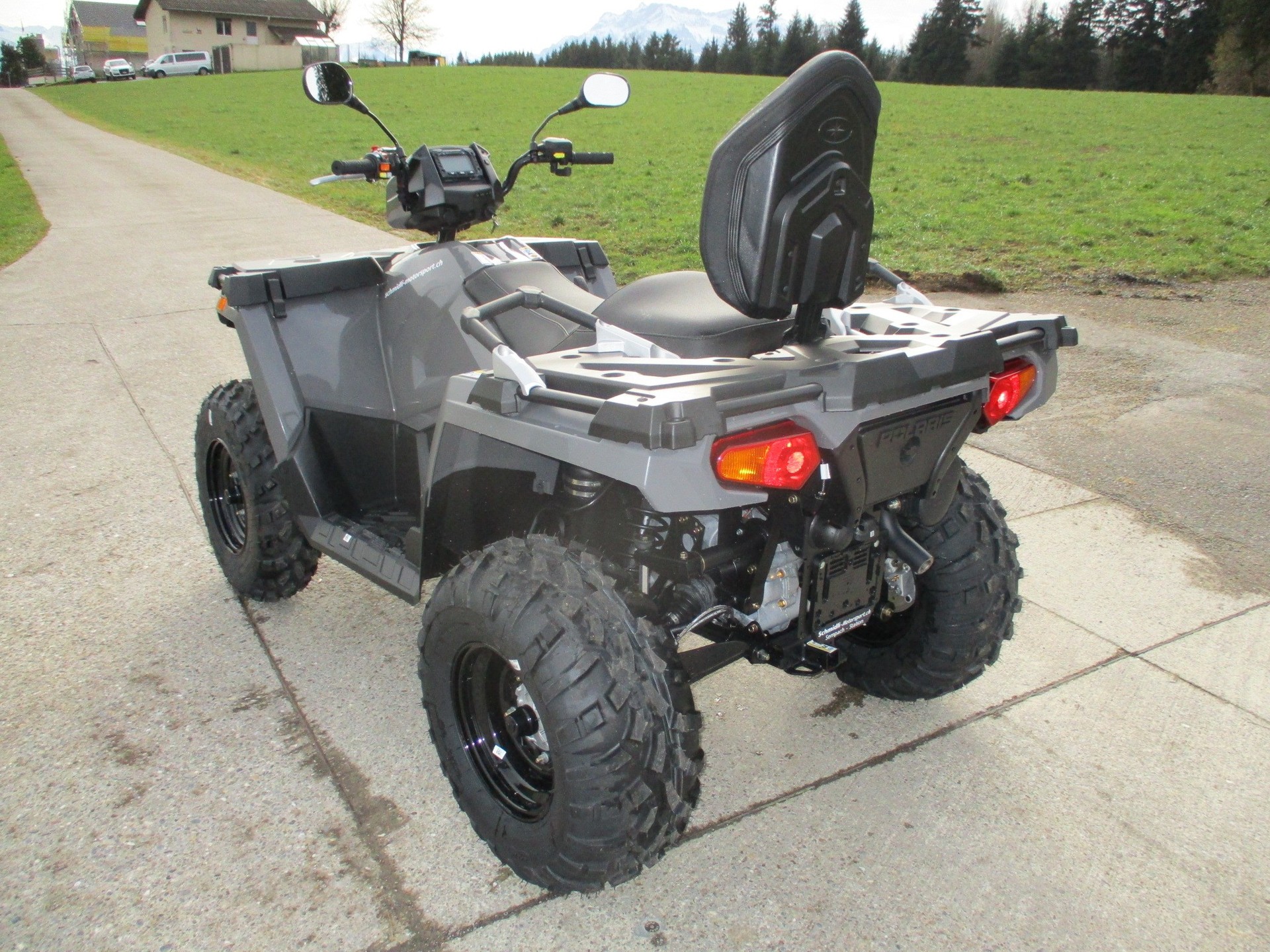 POLARIS Sportsman 570 4x4-image-4