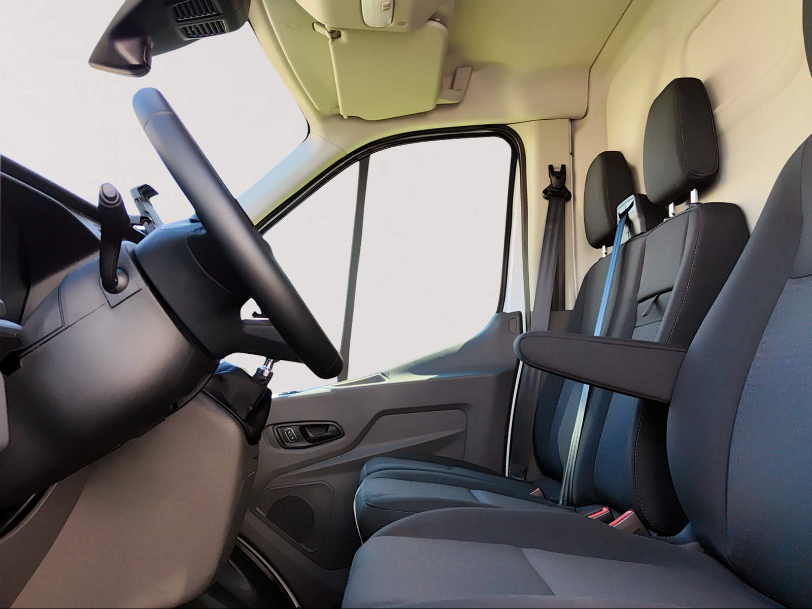FORD Transit Van 290 L2H2 Trend 2.0 TDCi 130 FWD-showroom-element-3