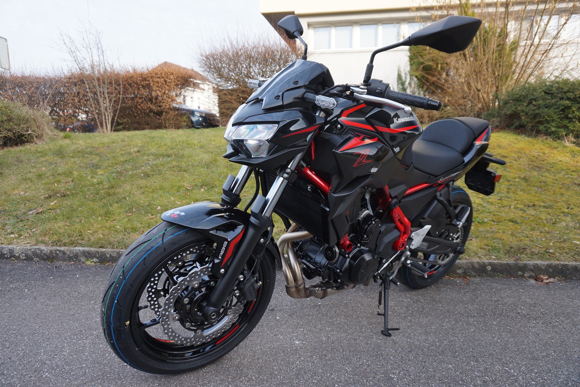 KAWASAKI Z 650 ABS (35kW/50kW) MY25-image-1