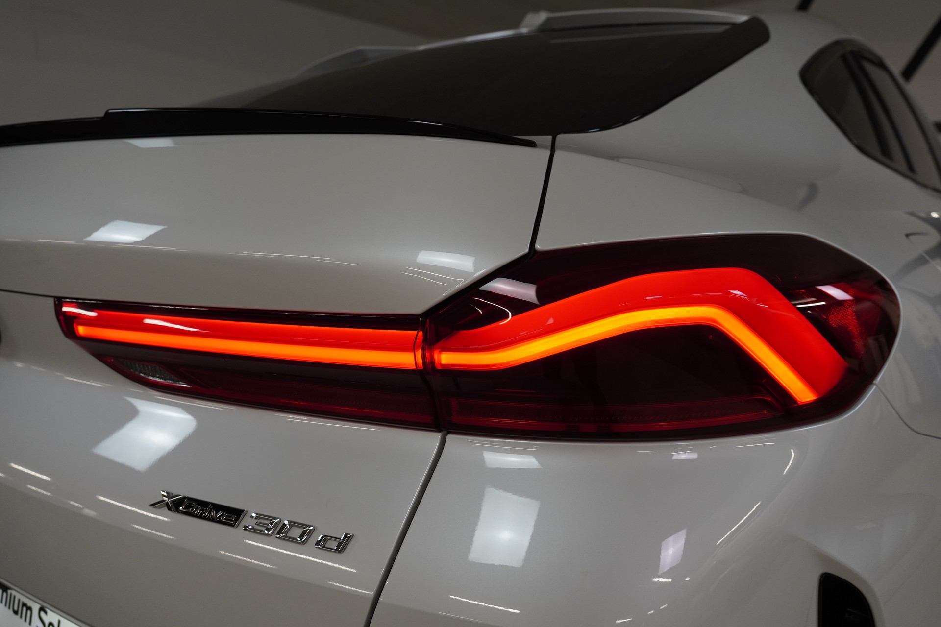 BMW X6 xDrive 48V 30d M Sport Pro Steptronic-image-15