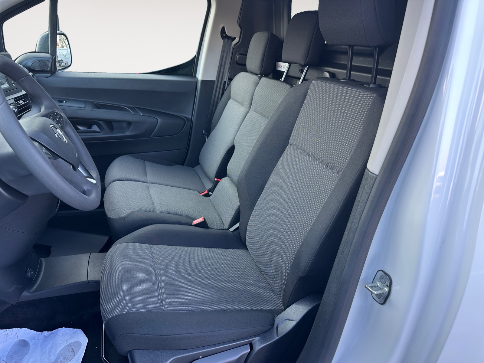 OPEL Combo-e Cargo-image-8